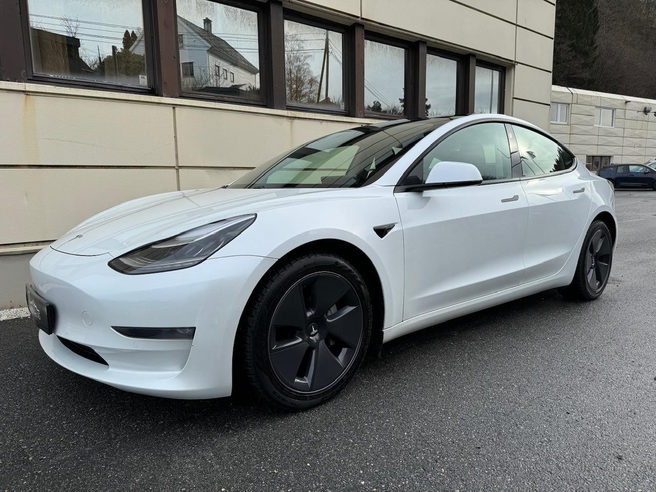 Bilde av 'Tesla Model 3'