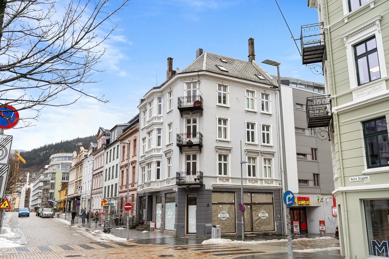 Begge næringslokalene har svært god eksponering mot pulserende gater Galleribilde