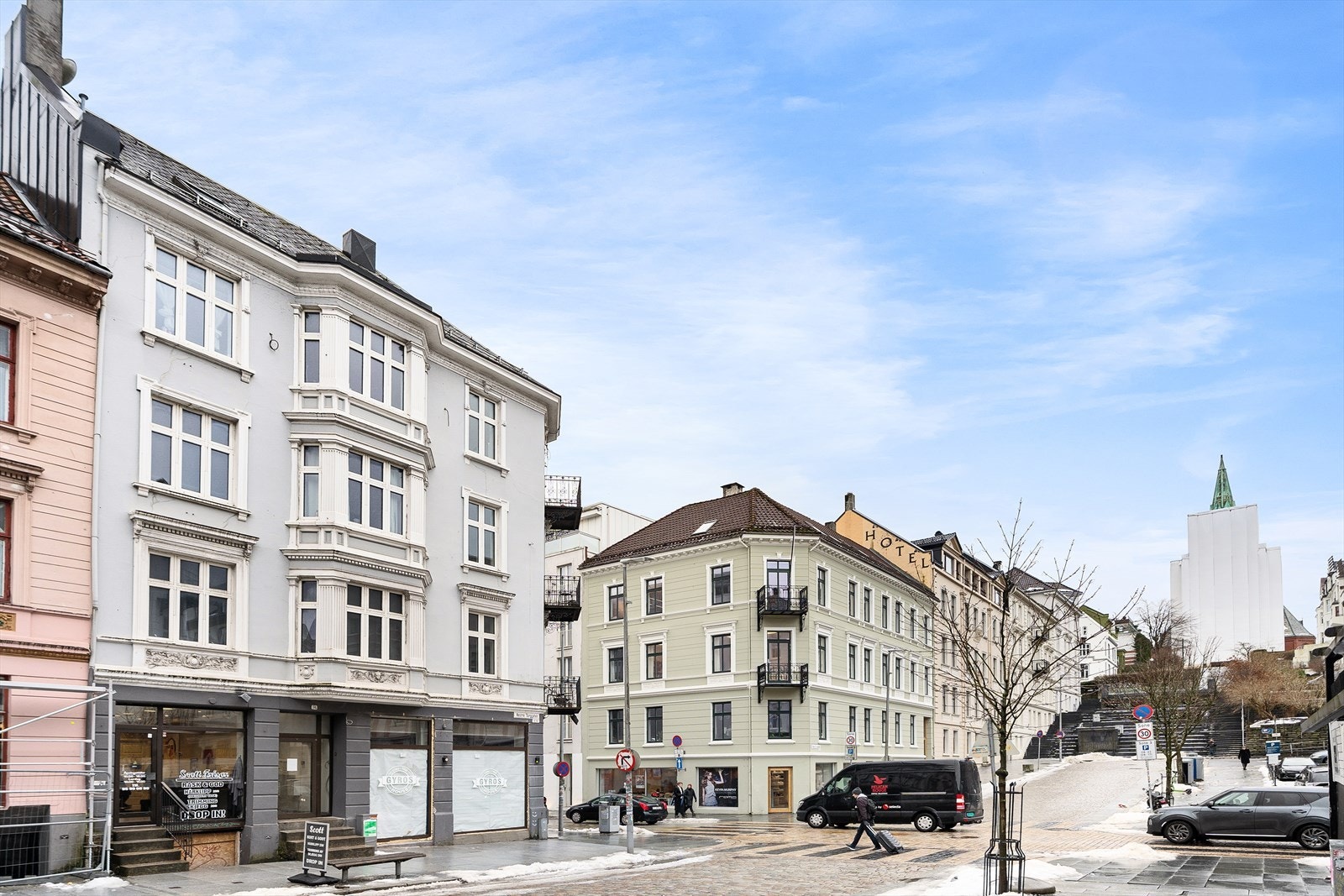 Anført av nye Johanneskirketrappen er området revitalisert de senere år Galleribilde
