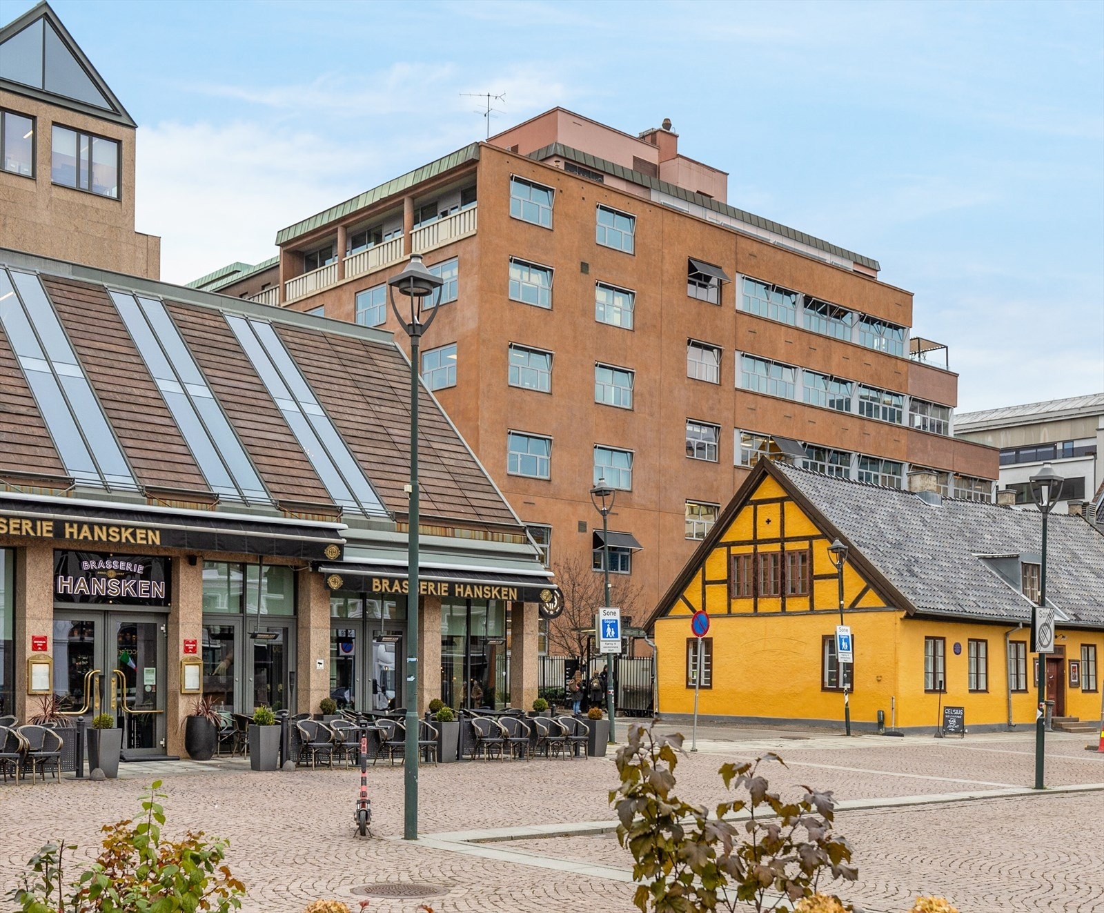 Øvre Slottsgate 2B Galleribilde