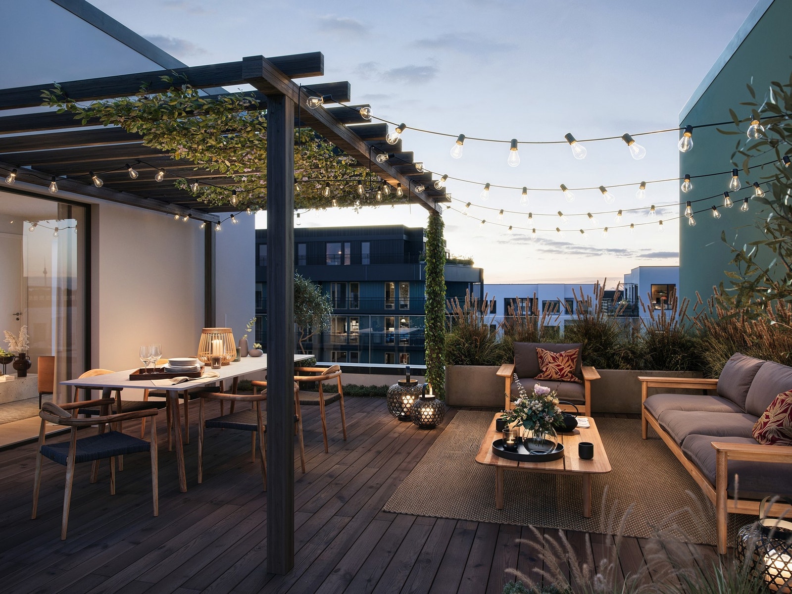 I toppetasjene finner man leiligheter med tilgang til private takterrasser. Alle leiligheter har egne balkonger og det finnes felles takterrasser i tillegg til fellesarealer på bakkeplan. Galleribilde