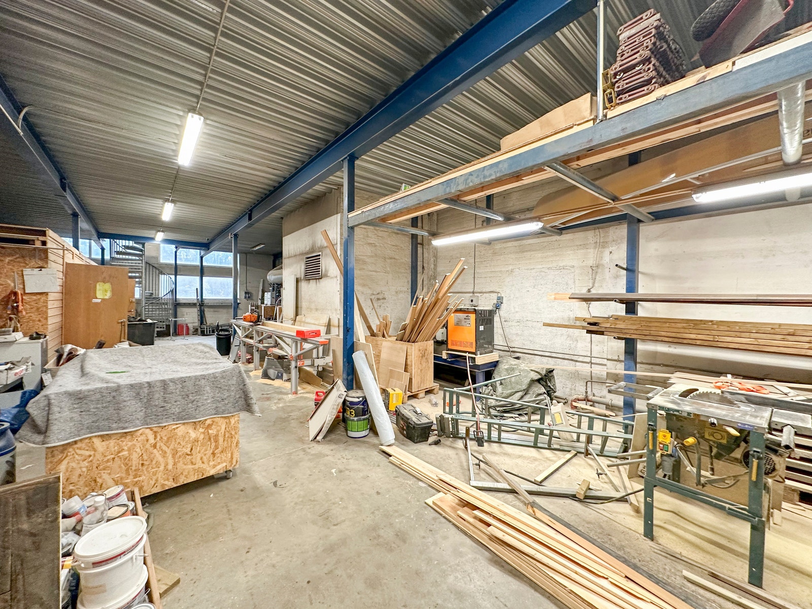 Verkstedhall Galleribilde