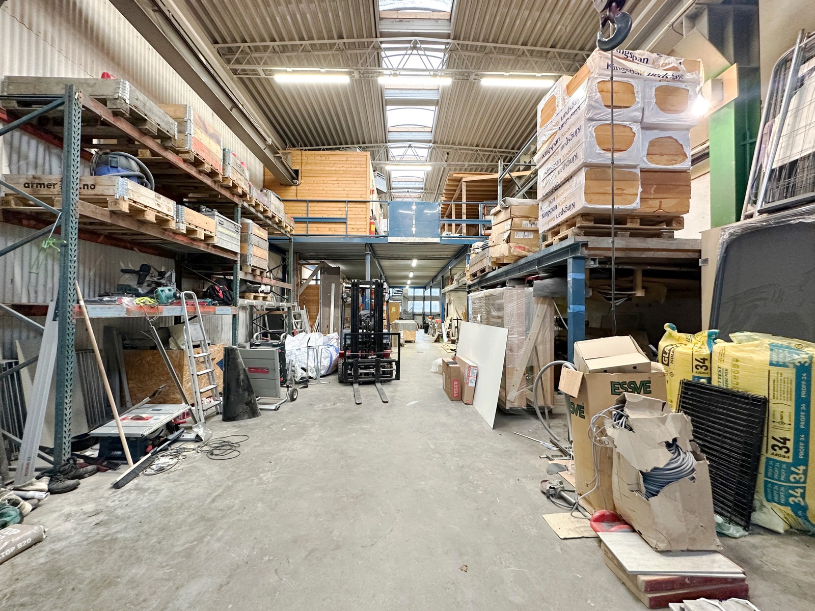 Verkstedhall Galleribilde