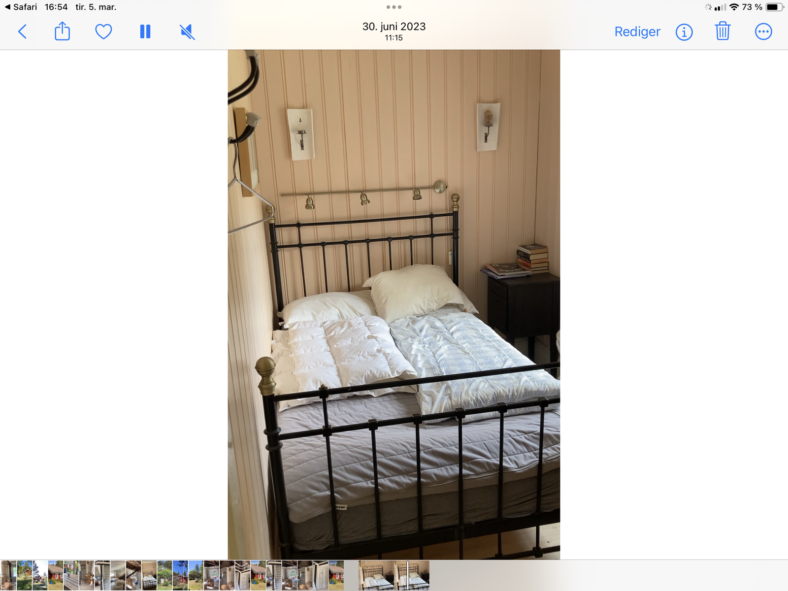 Soverom med smal dobbeltseng (120 cm) Galleribilde