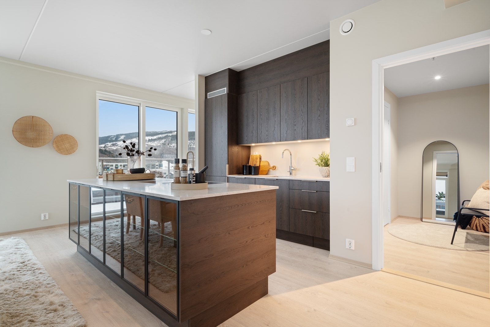 Ved inngangen til leiligheten finner man badet. Galleribilde