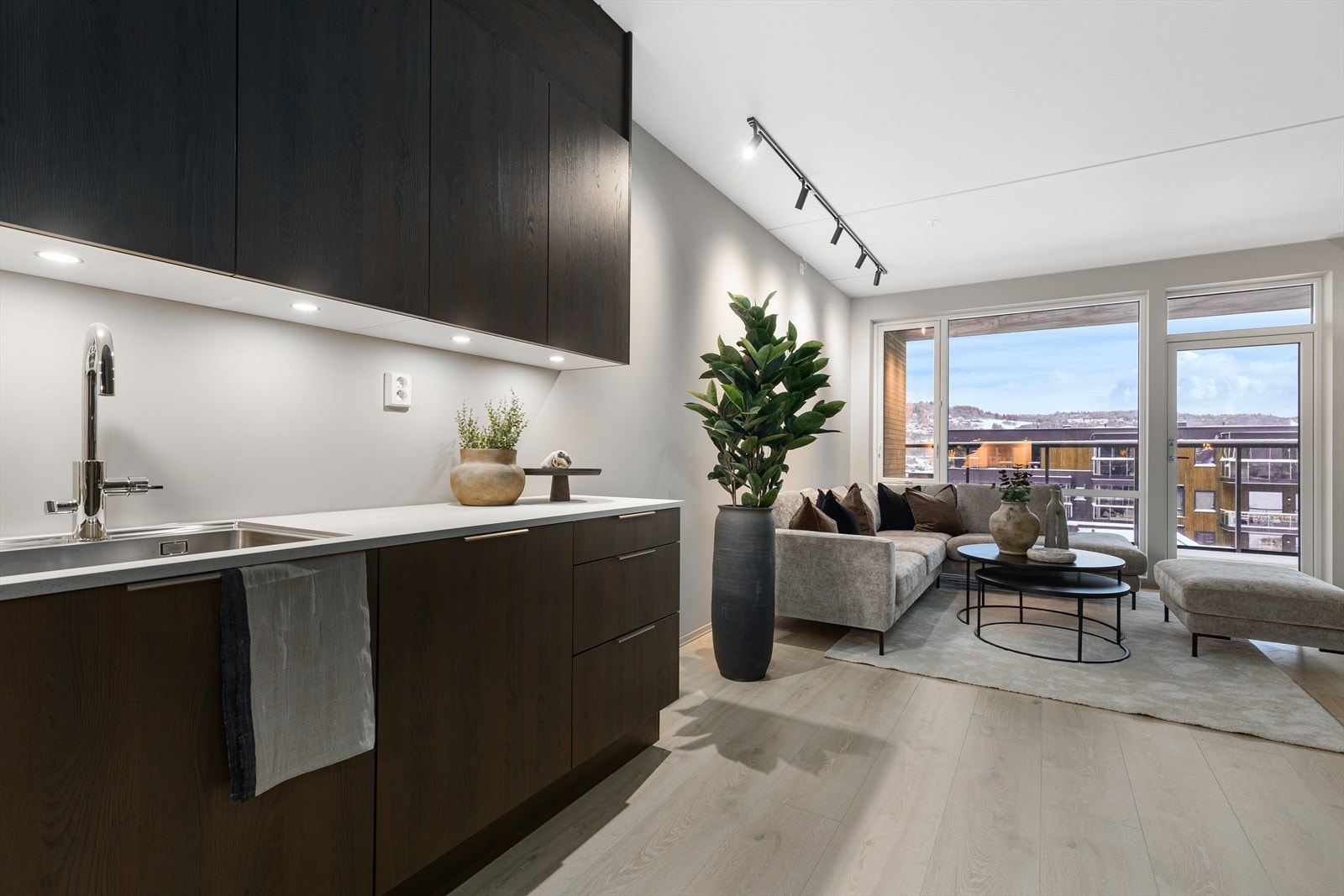 Leiligheten har vannbåren gulvvarme i stue/kjøkken og entre - En jevn og lun varme Galleribilde