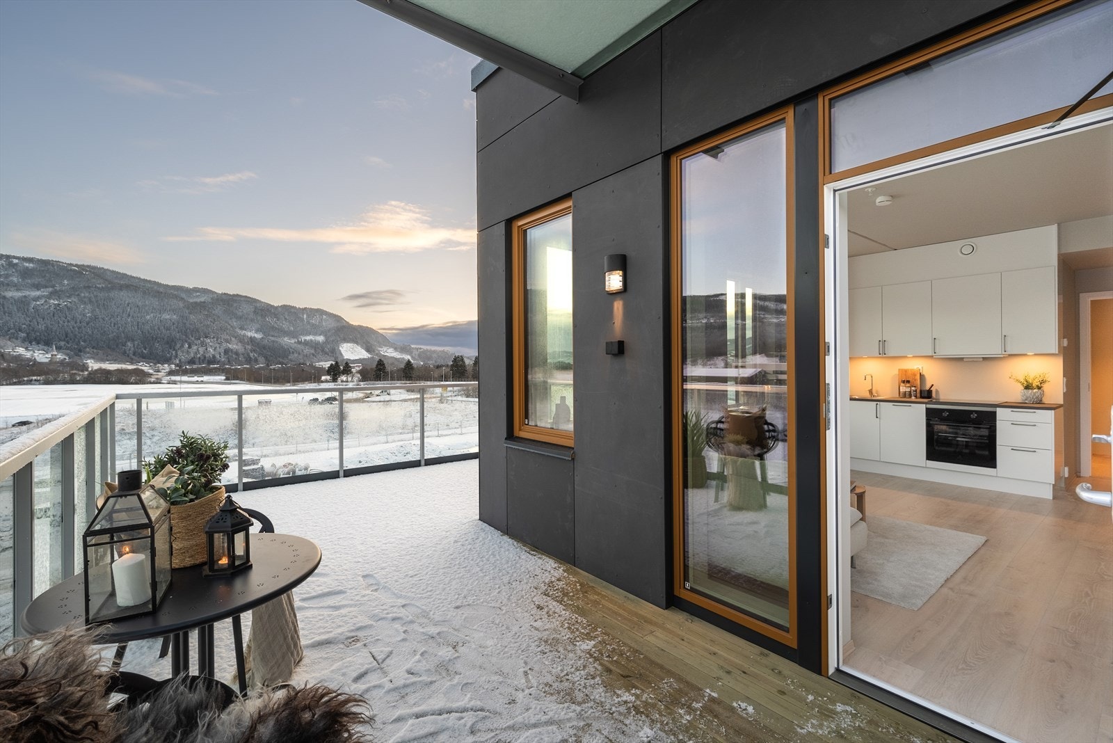 Balkongen er på 22,5 kvm Galleribilde