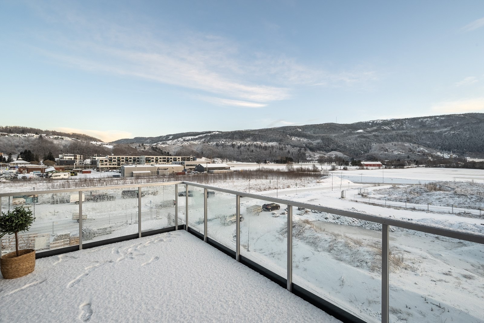Det er kort avstand til barnehager og skole Galleribilde