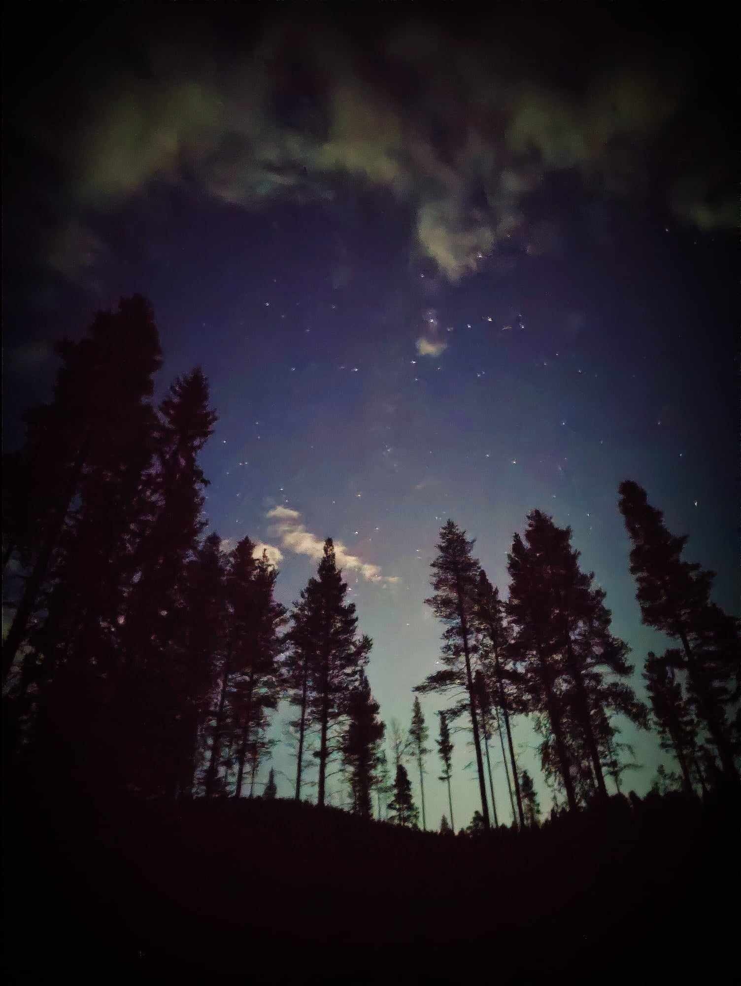 Her kan du nyte stillheten og betrakte himmelen uten lysforurensning Galleribilde