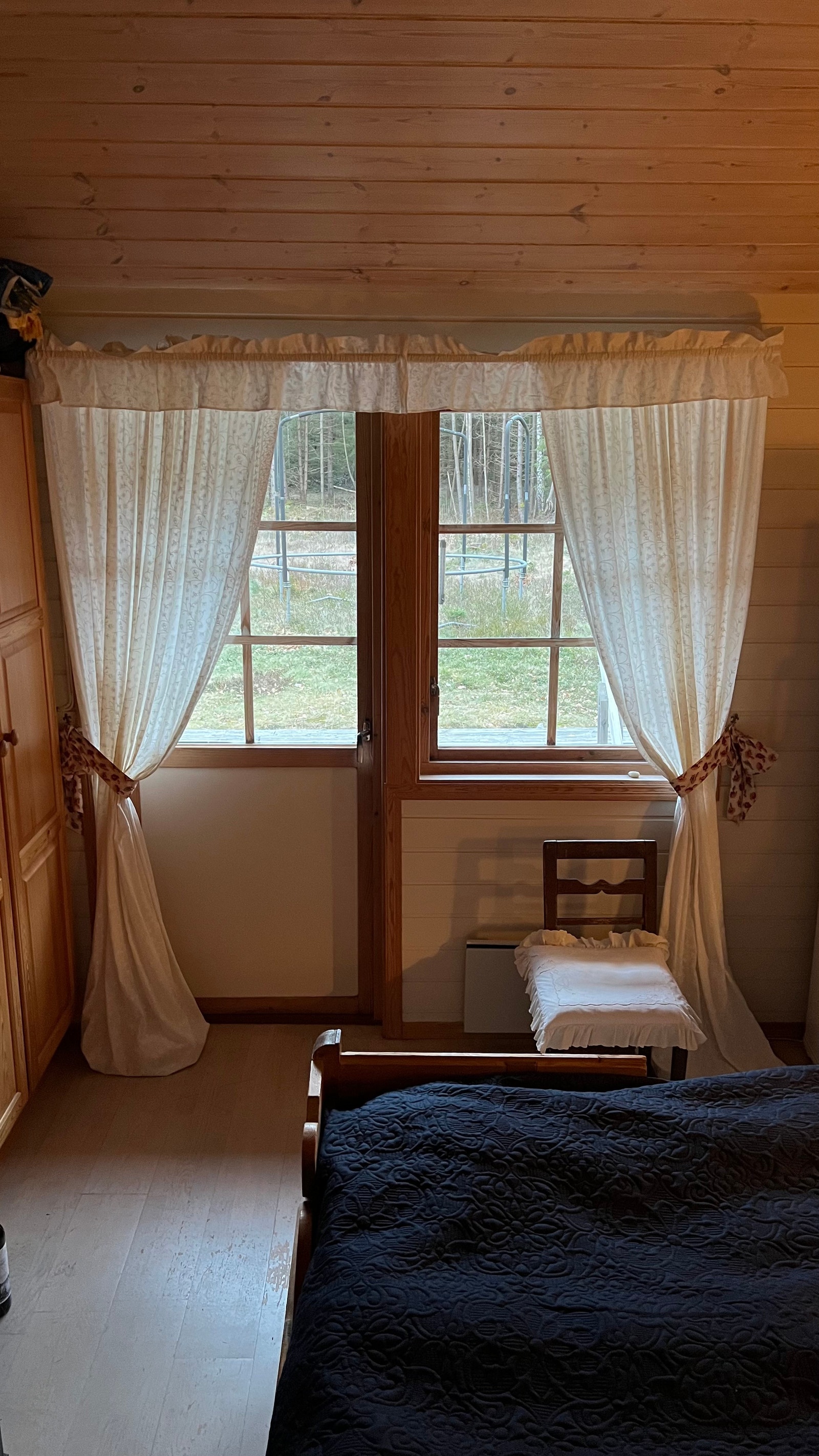 Soverom 1 med verandadør Galleribilde