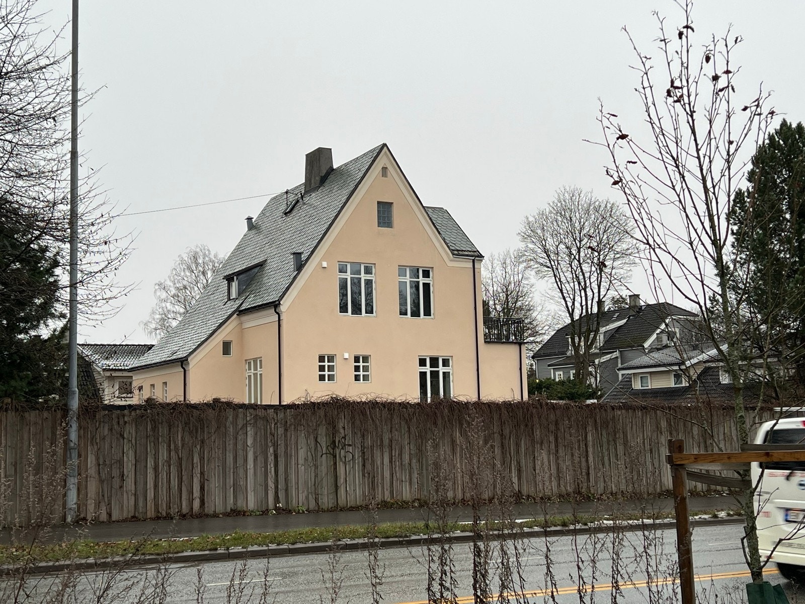 Ny oppusset engelsk murhus fra 1908 Galleribilde