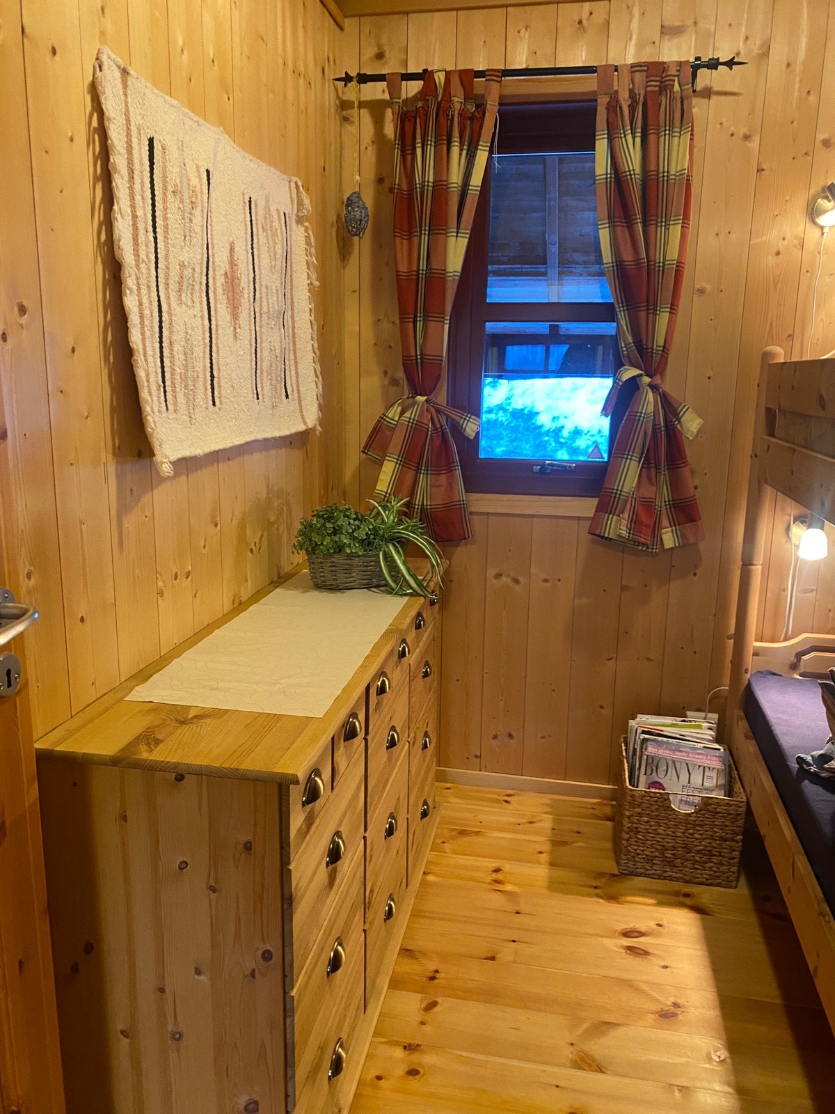 "Soverom 3" i 2.etasje. Dette soverommet er 5.3 m2. Galleribilde