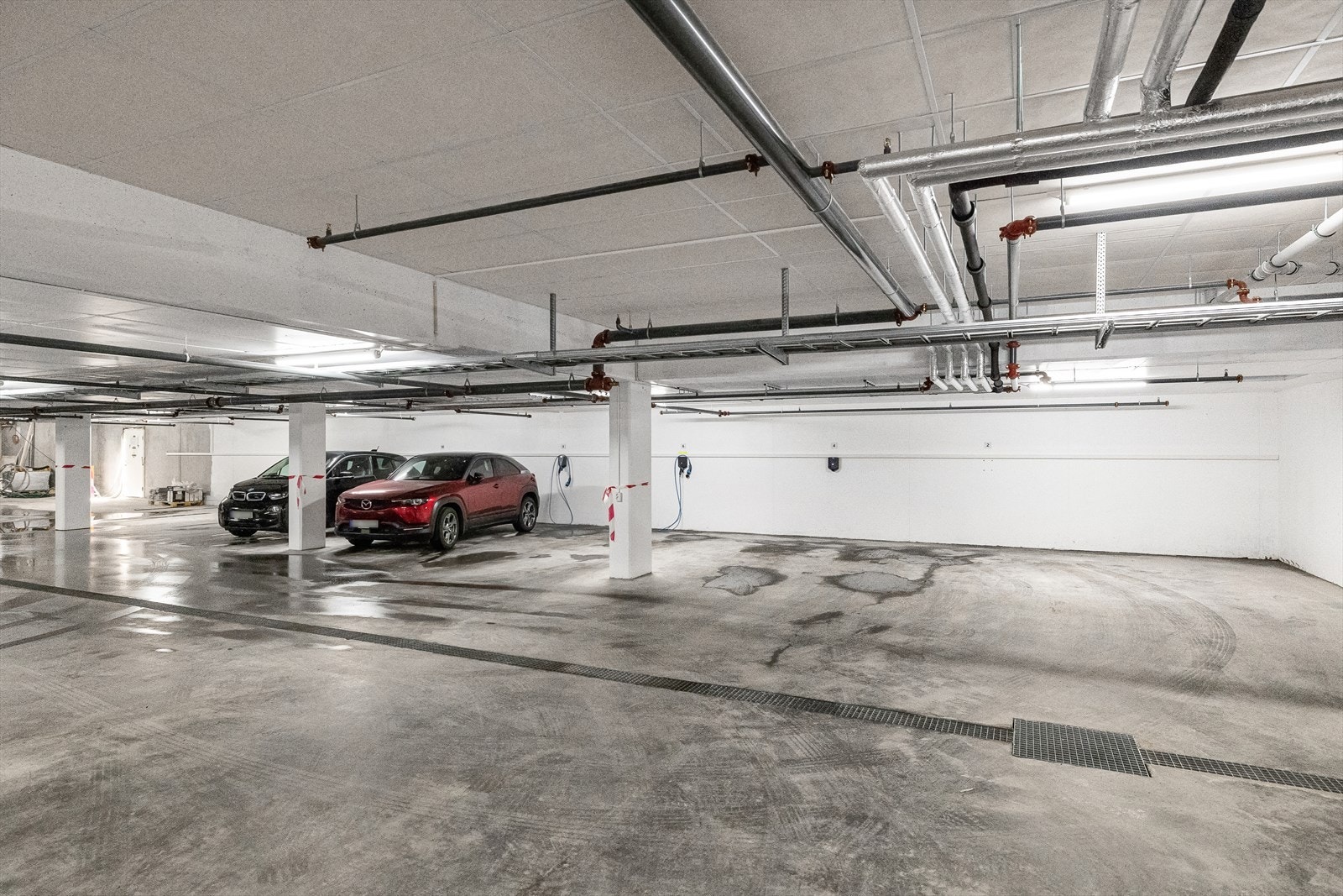 Egen parkeringsplass medfølger. Galleribilde