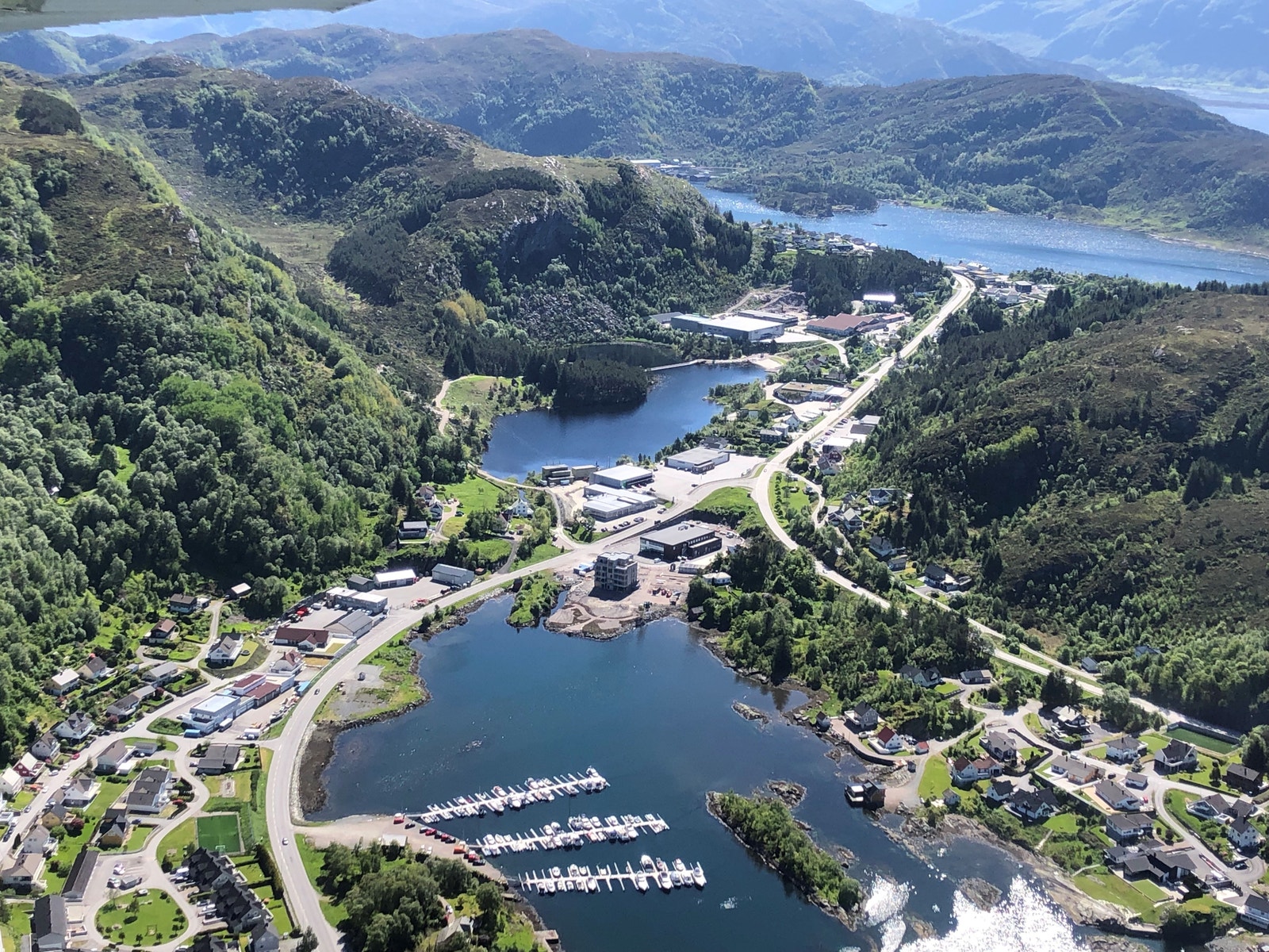 Dronefoto av Solvang Boligpark og nærområdet Galleribilde