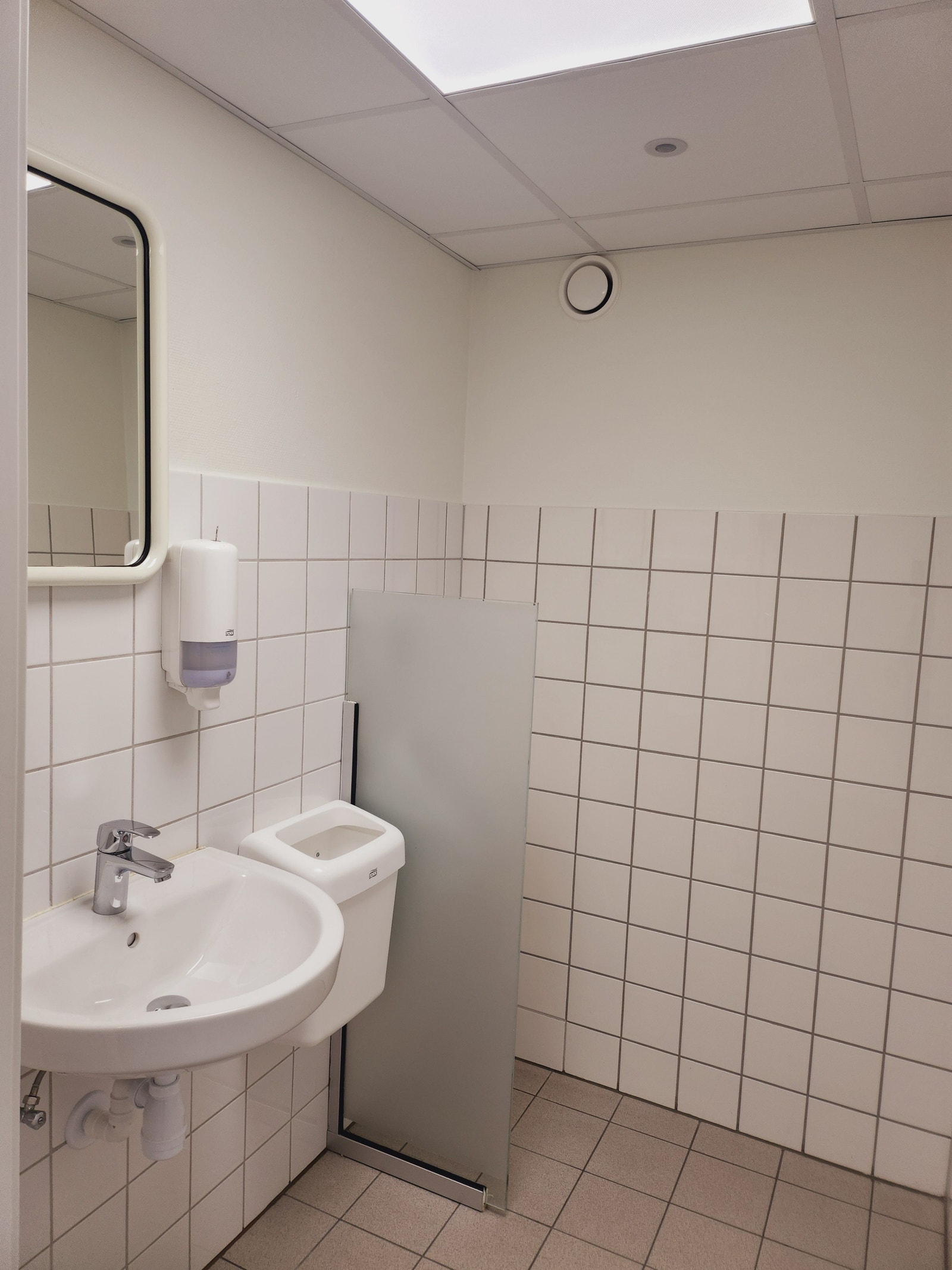 wc 3 2. etg Galleribilde