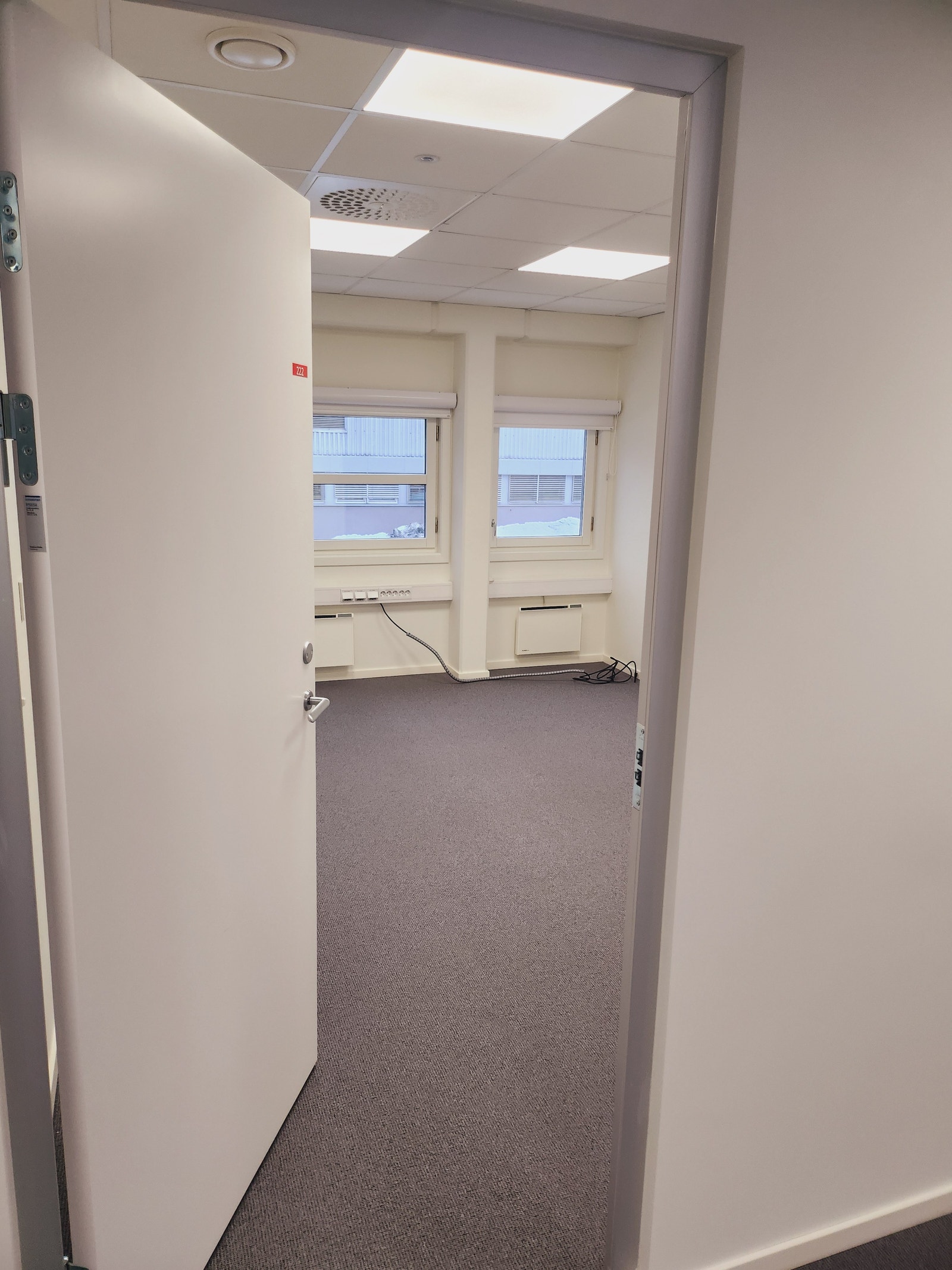 åpent kontor/lager Galleribilde