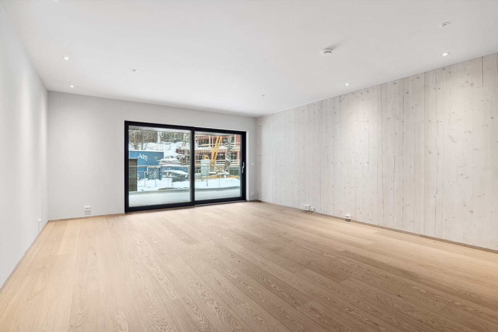 Stue med utgang til balkong Galleribilde