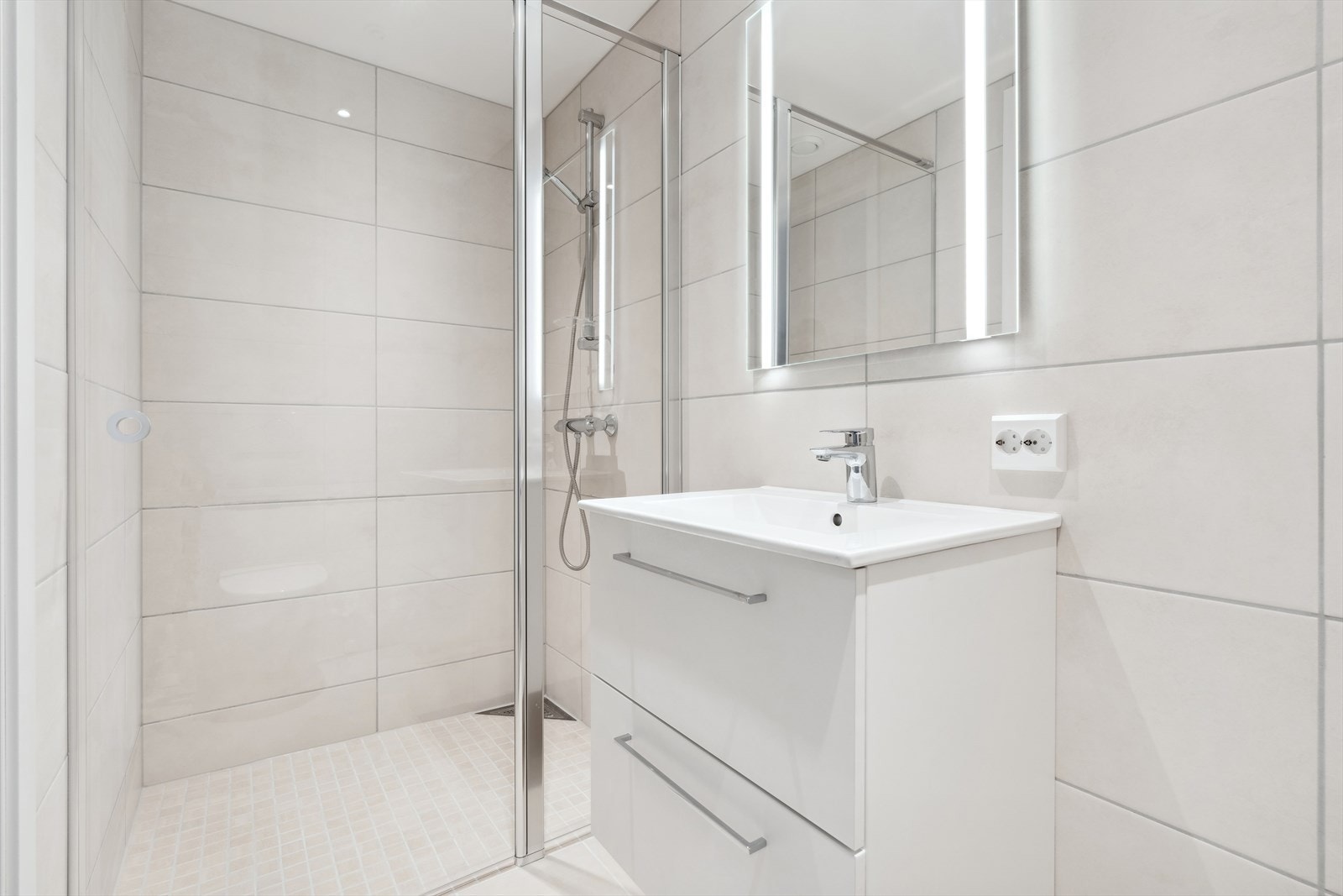 Privat baderom til hovedsoverom Galleribilde