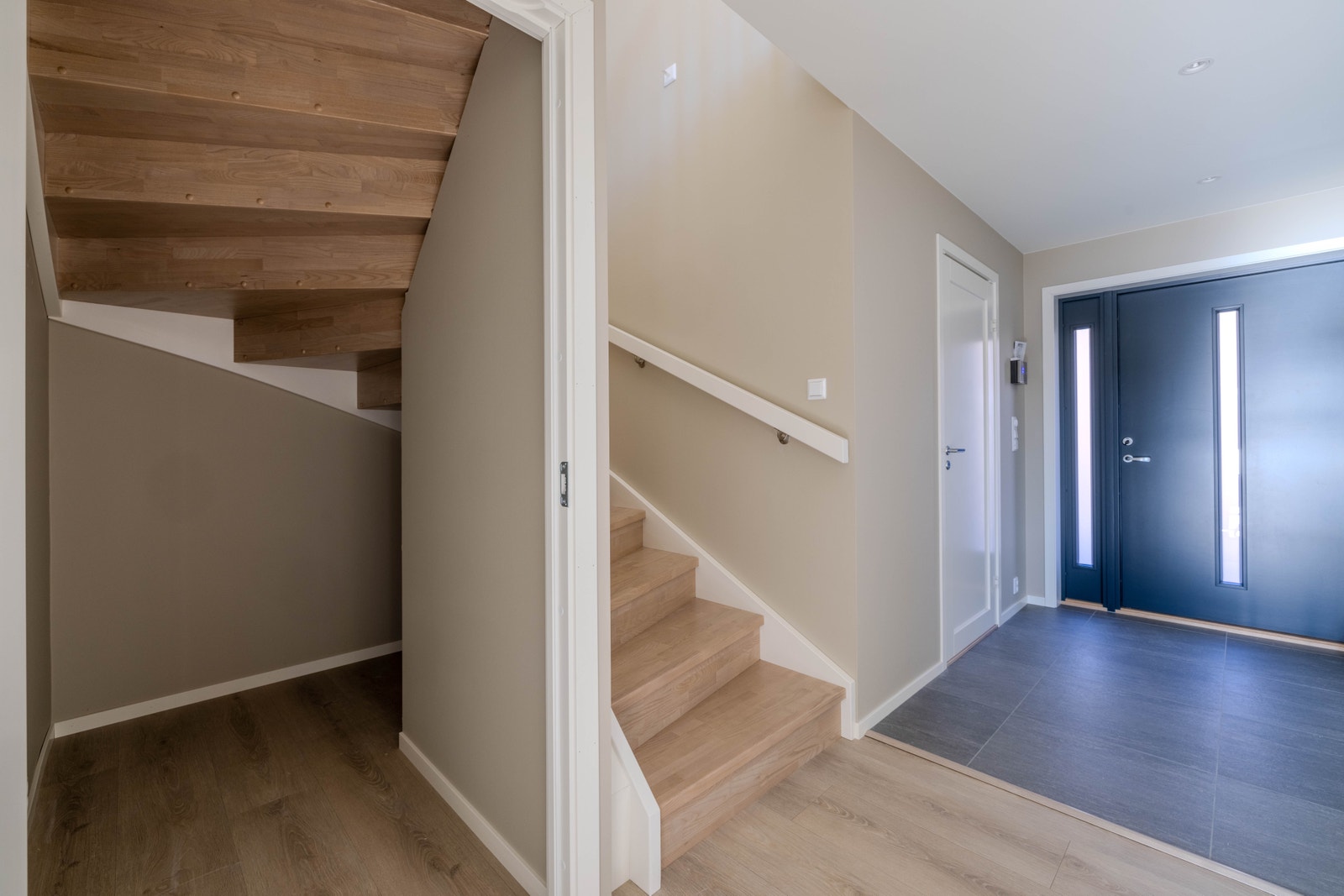 Bod under trapp for ekstra oppbevaring Galleribilde