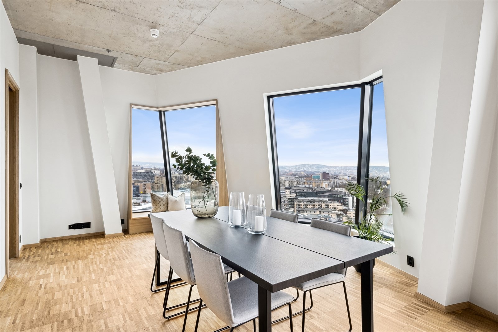 Spisestue (1). Galleribilde