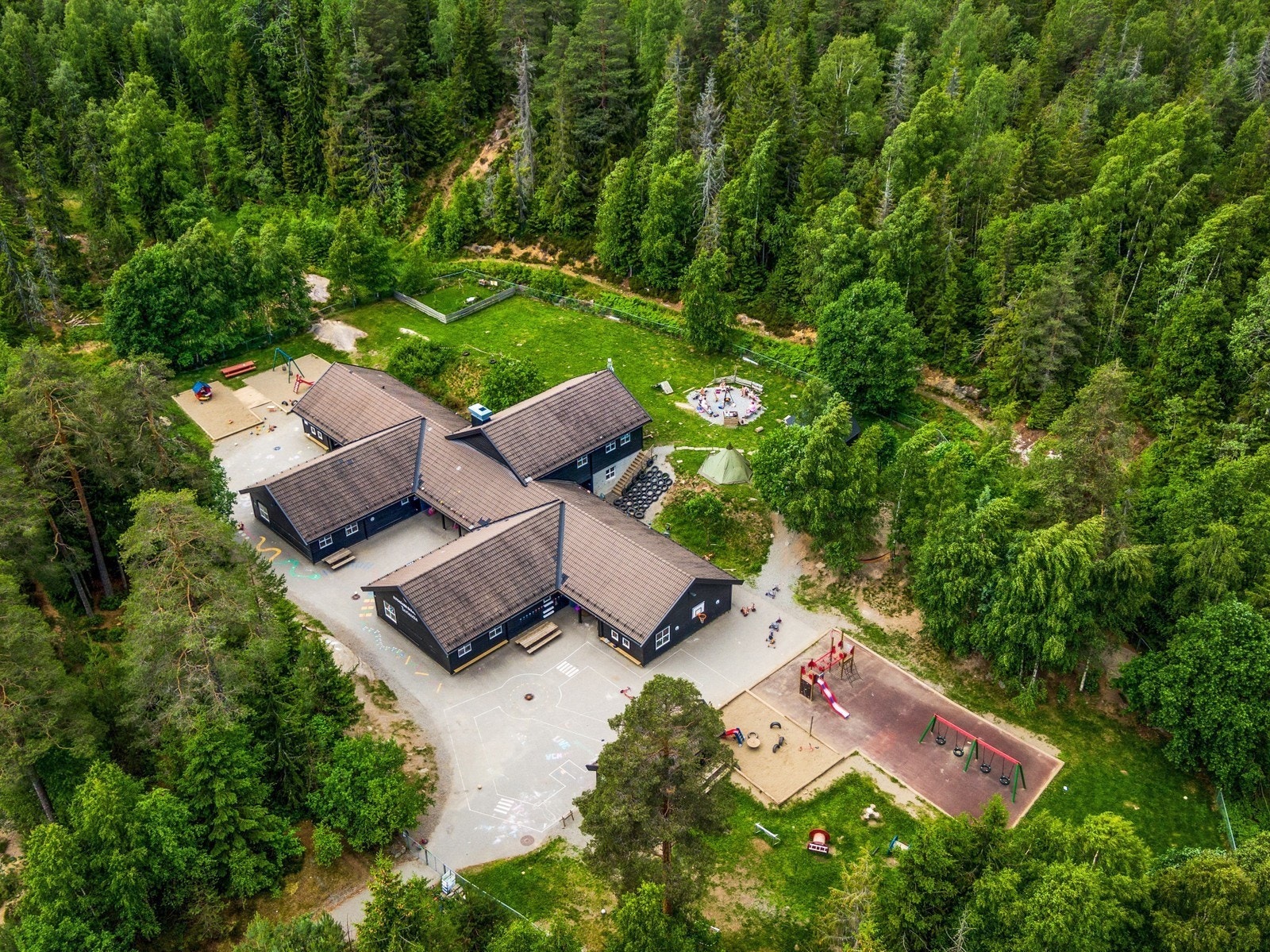Det er også gangavstand til skole og barnehage Galleribilde