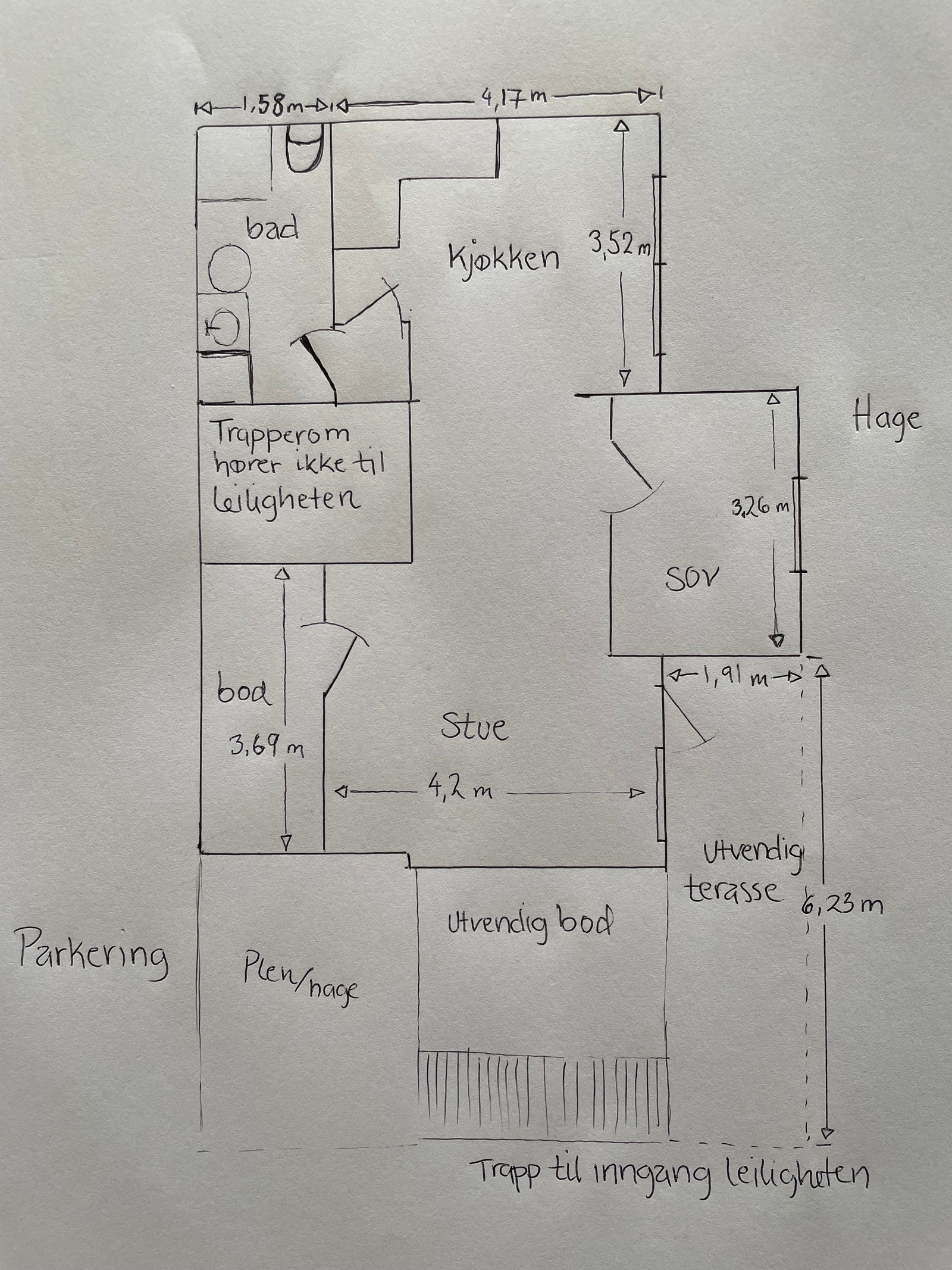 Planløsning (utvendig bod følger ikke med, men det er med romslig innendørs bod) Galleribilde
