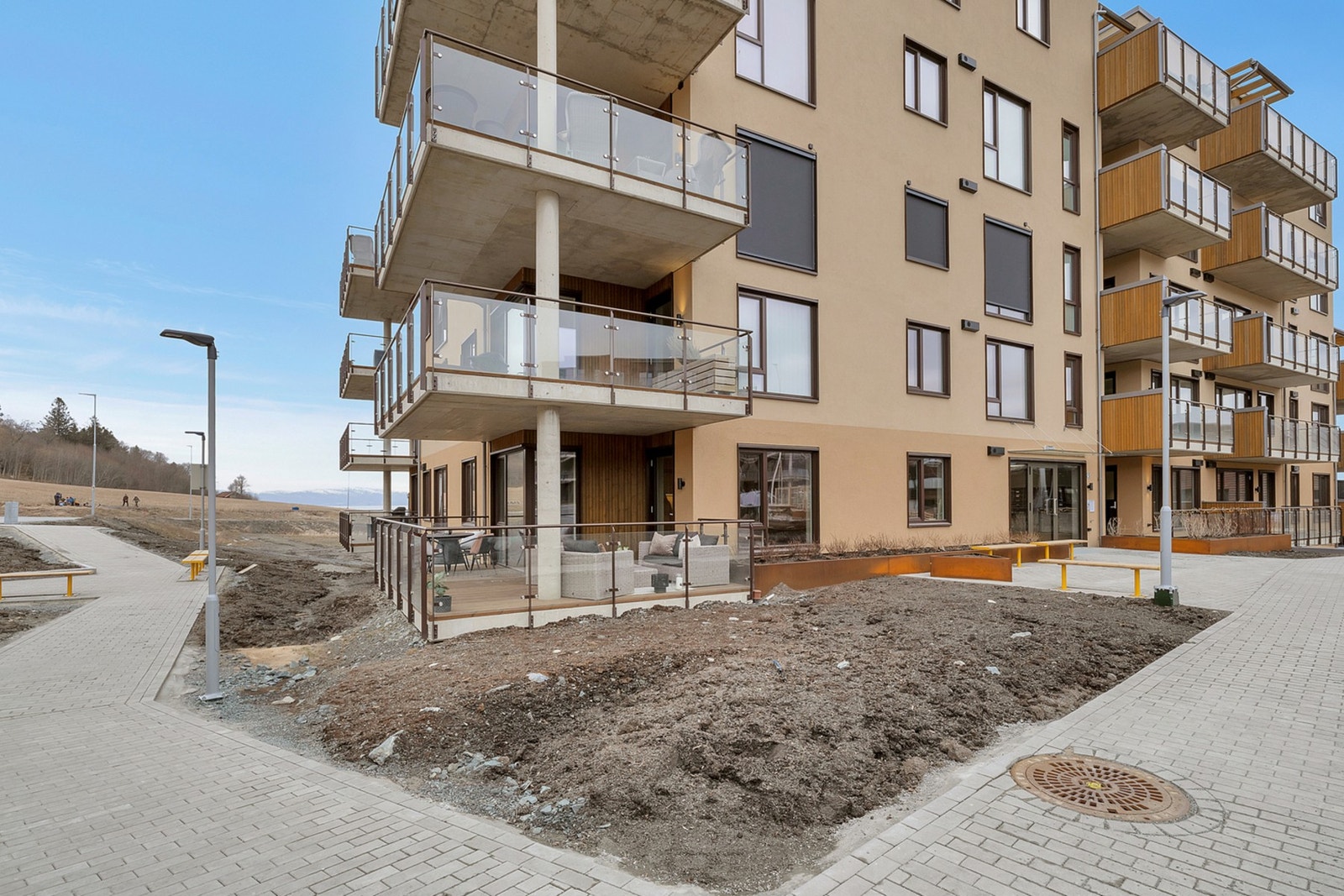 Leiligheten har en fin plassering på hjørnet av bygget. Galleribilde