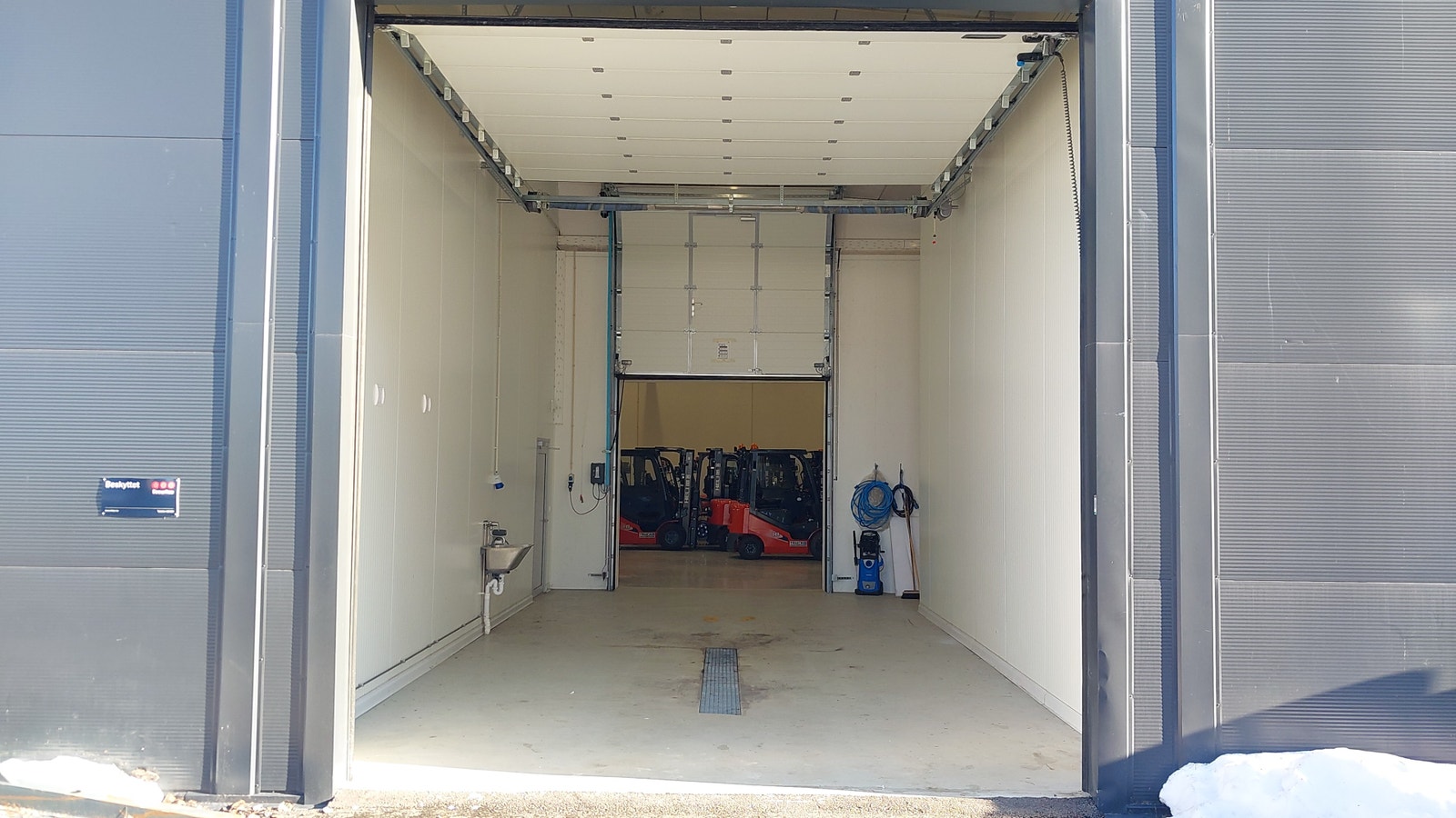 Vaskehall Galleribilde