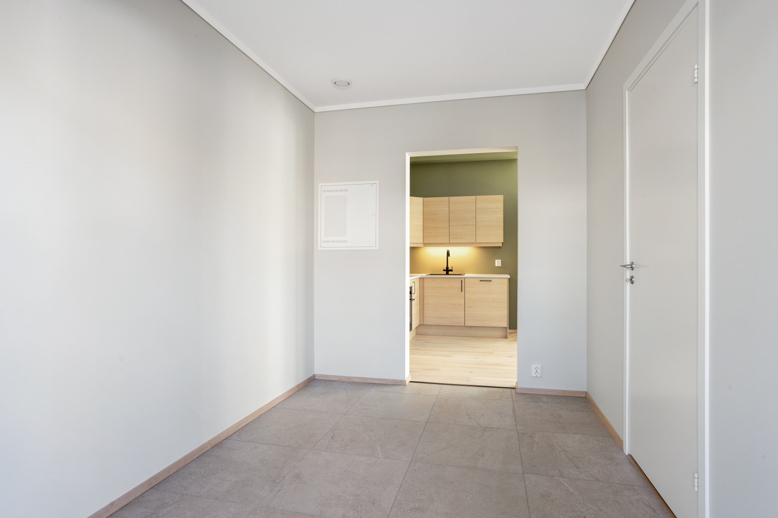 Stor gang/hall med plass til garderobe Galleribilde