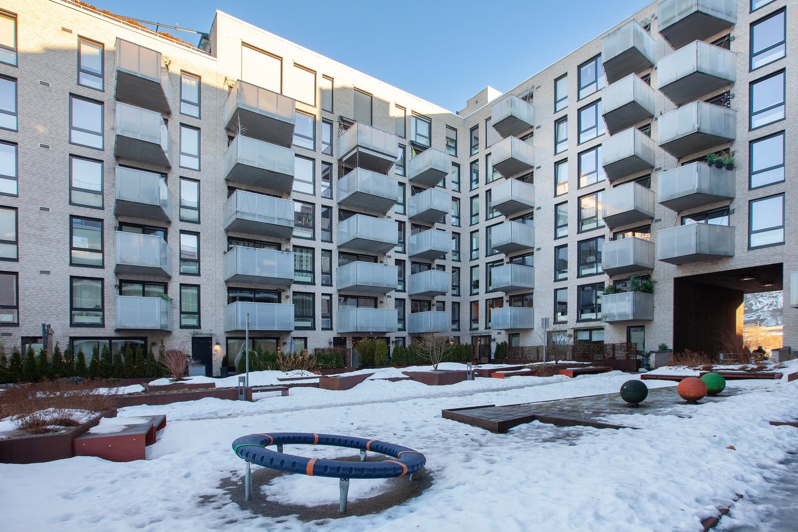 Pent opparbeidet gårdsrom Galleribilde