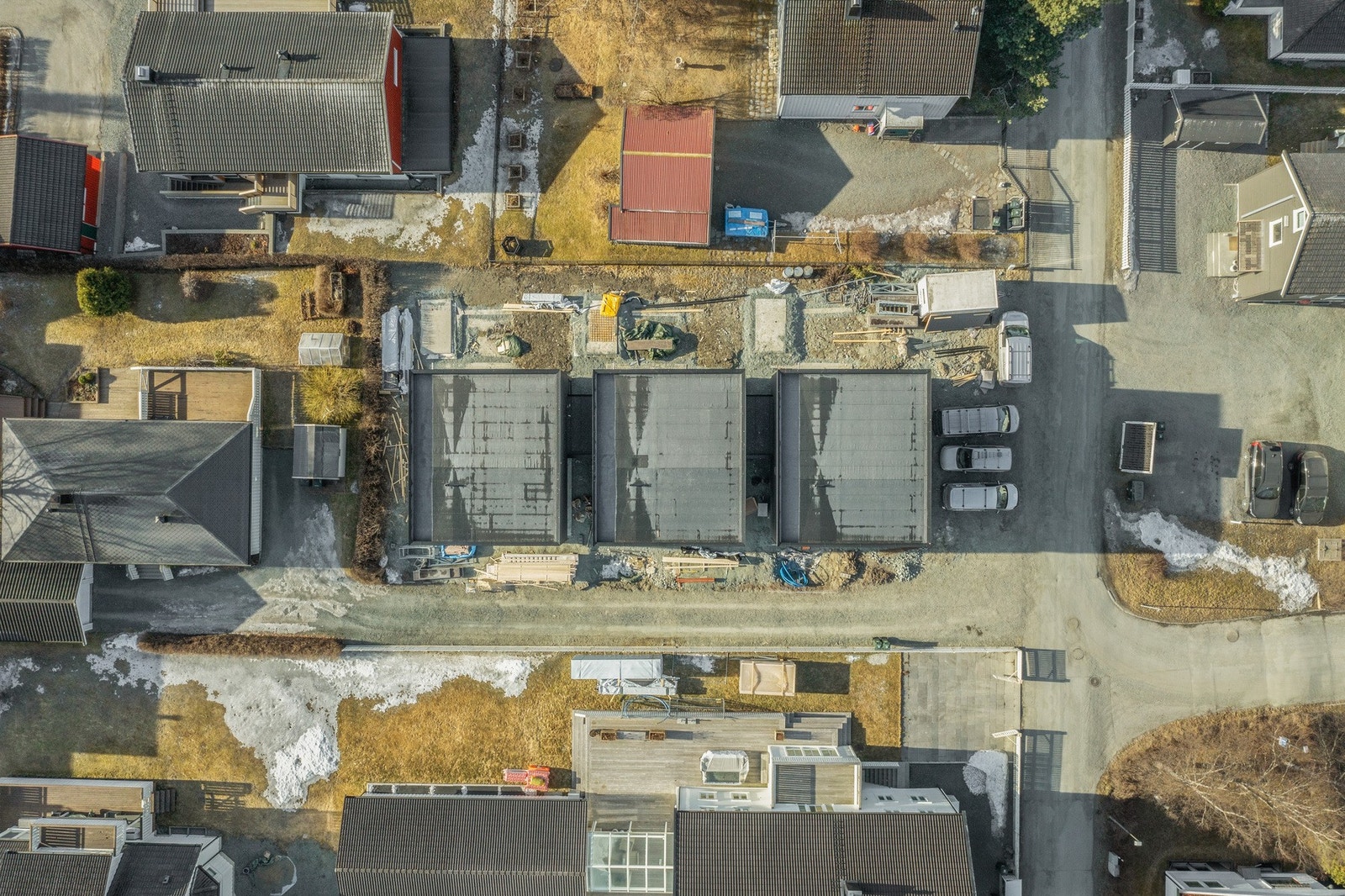 Barnevennlig og godt etablert boligområde. Galleribilde