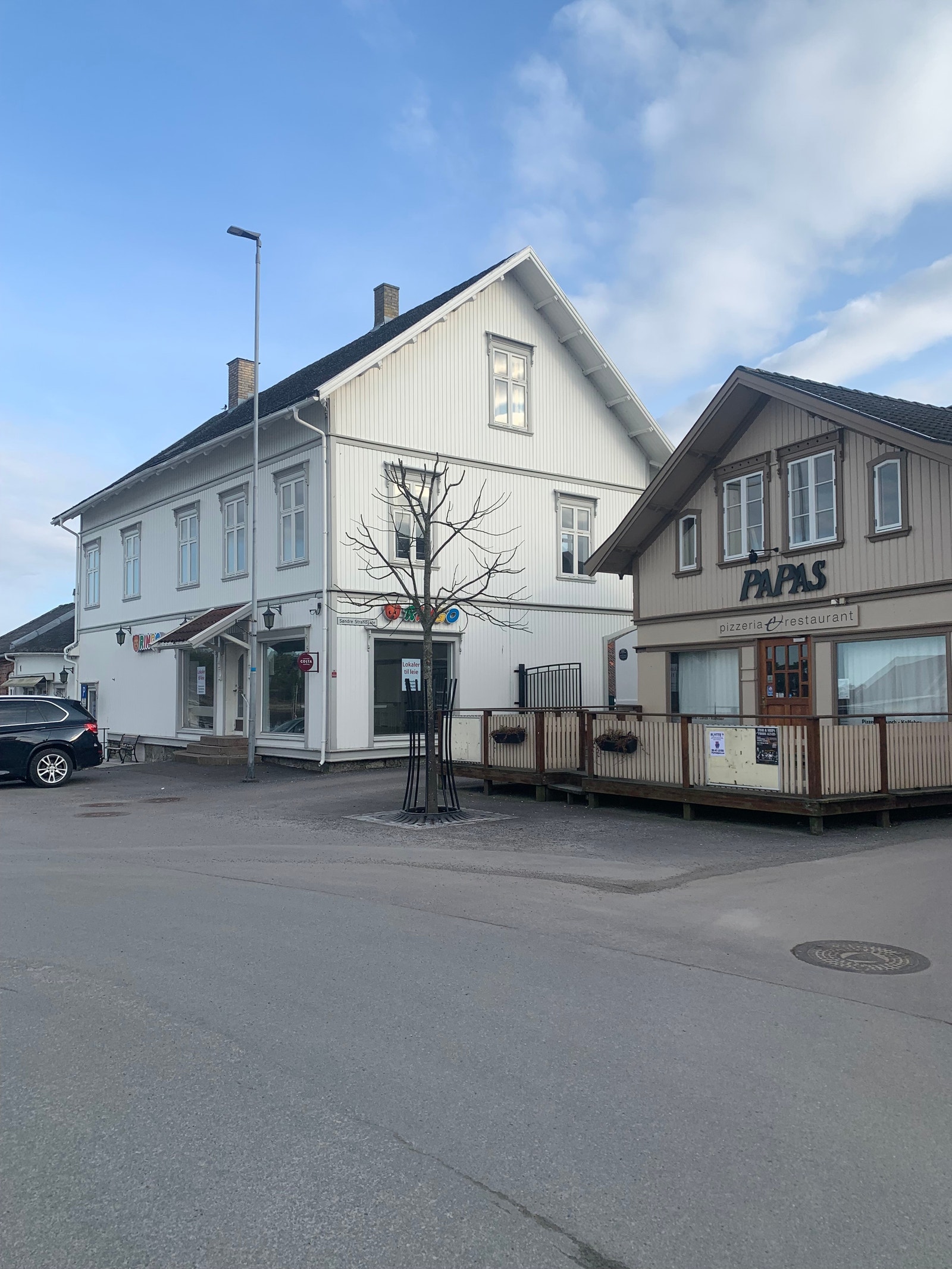 Fasade fra torvet Galleribilde