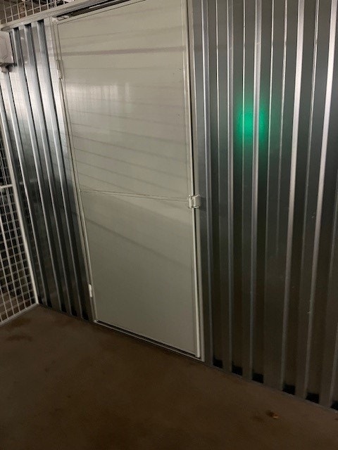 Låsbar dør til bod Galleribilde