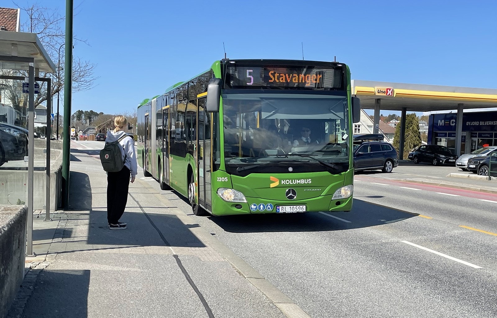 Det er hyppige bussavganger fra Randabergveien slik at du kommer deg til sentrum på 5 minutter og Tasta på 4 minutter Galleribilde