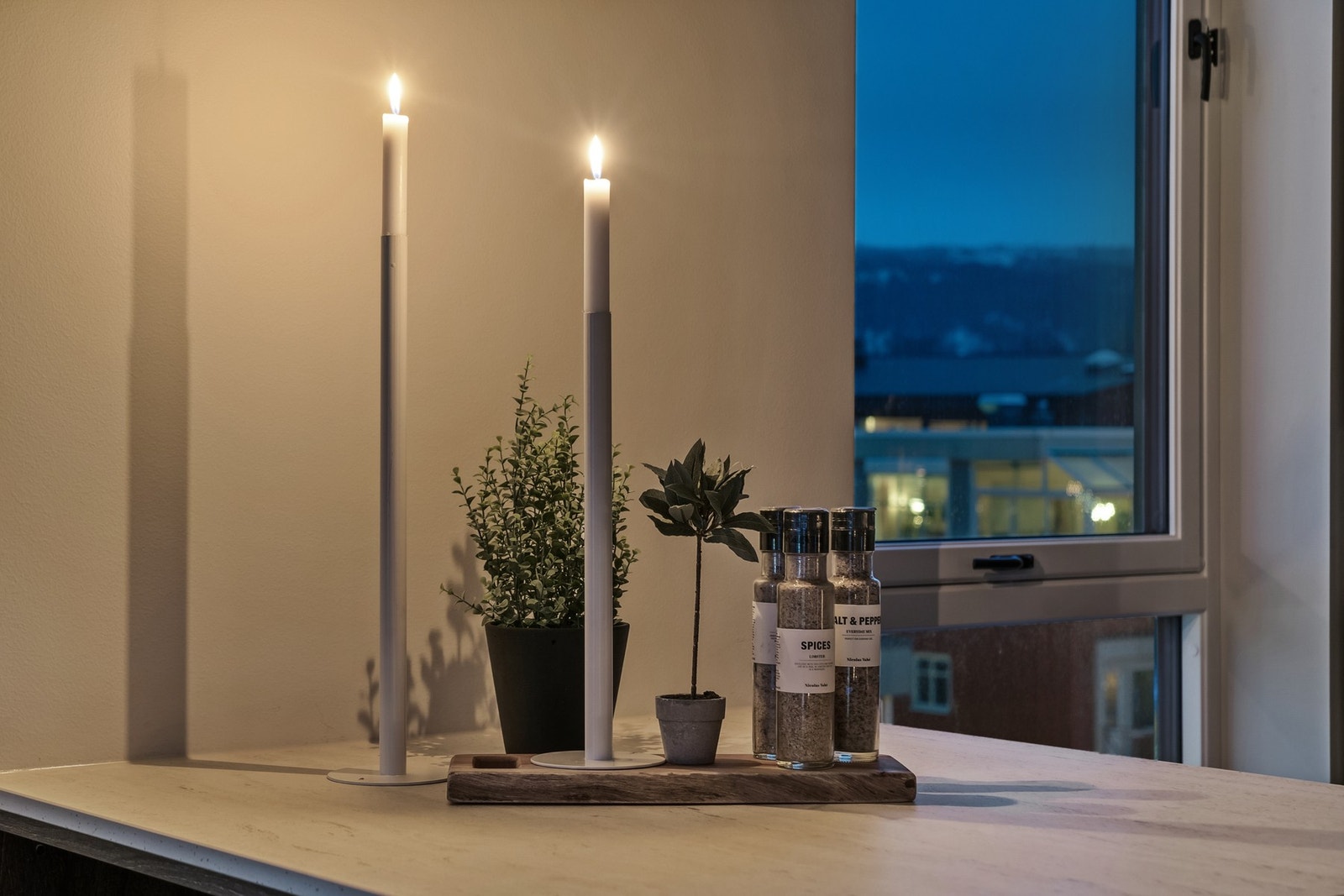 Dekton benkeplate. Schmidt kjøkken. Galleribilde