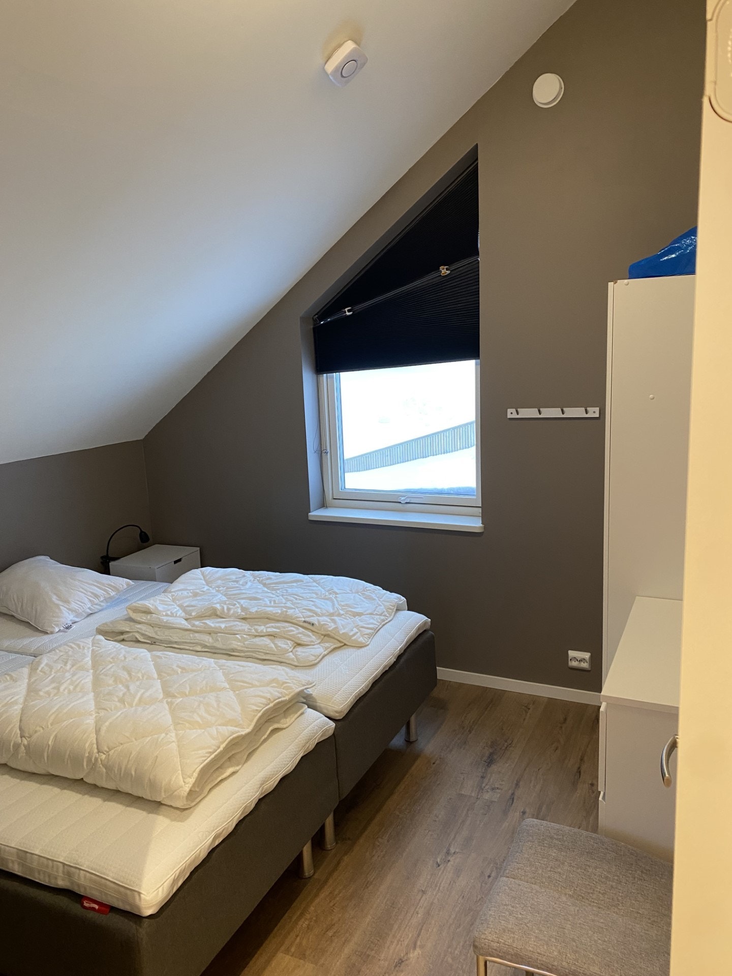 Soverom 1, 2 etasje med 2 enkeltsenger som kan organiseres som enkeltsenger eller dobbeltseng Galleribilde