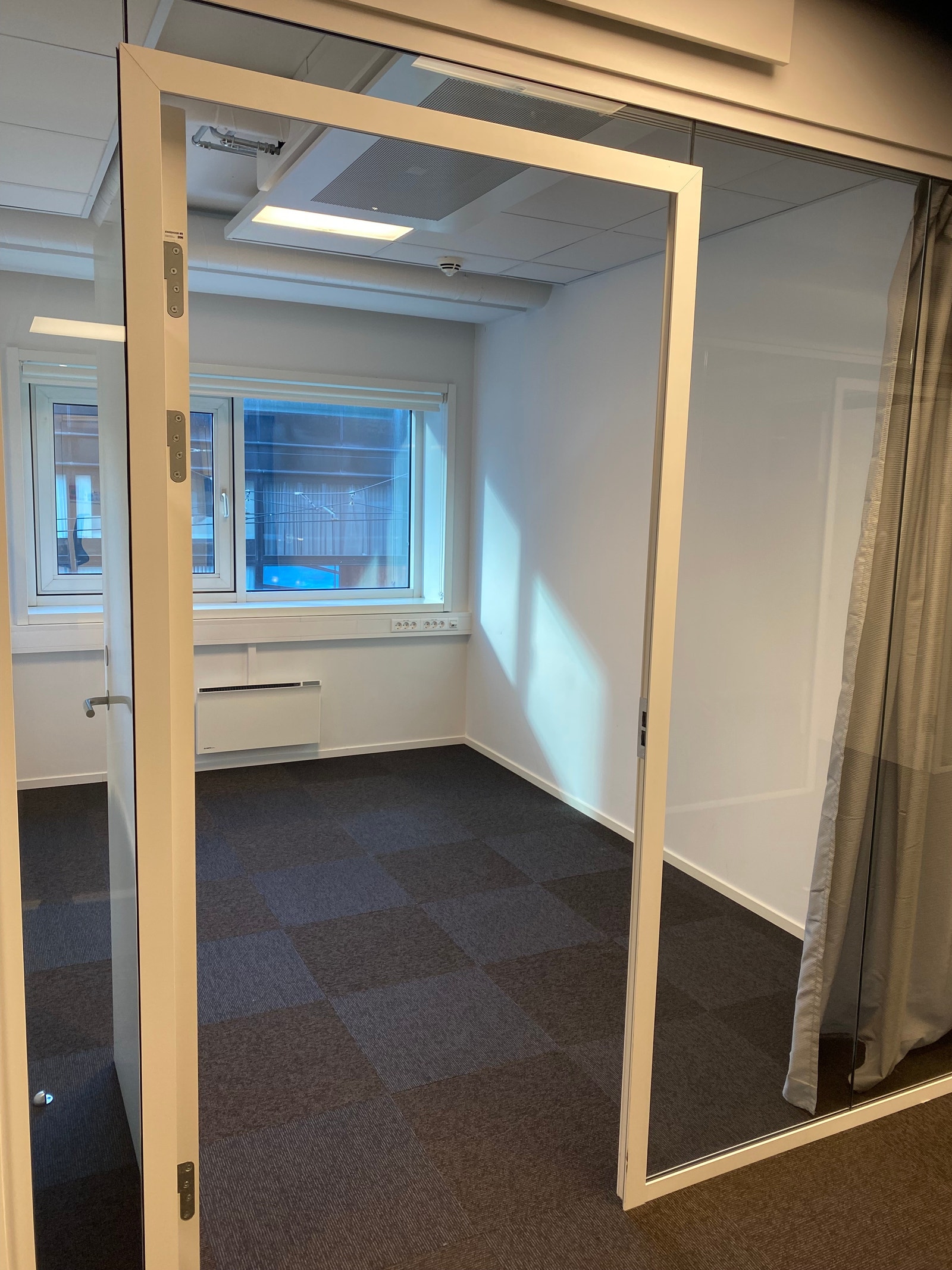 Ledig kontor Galleribilde