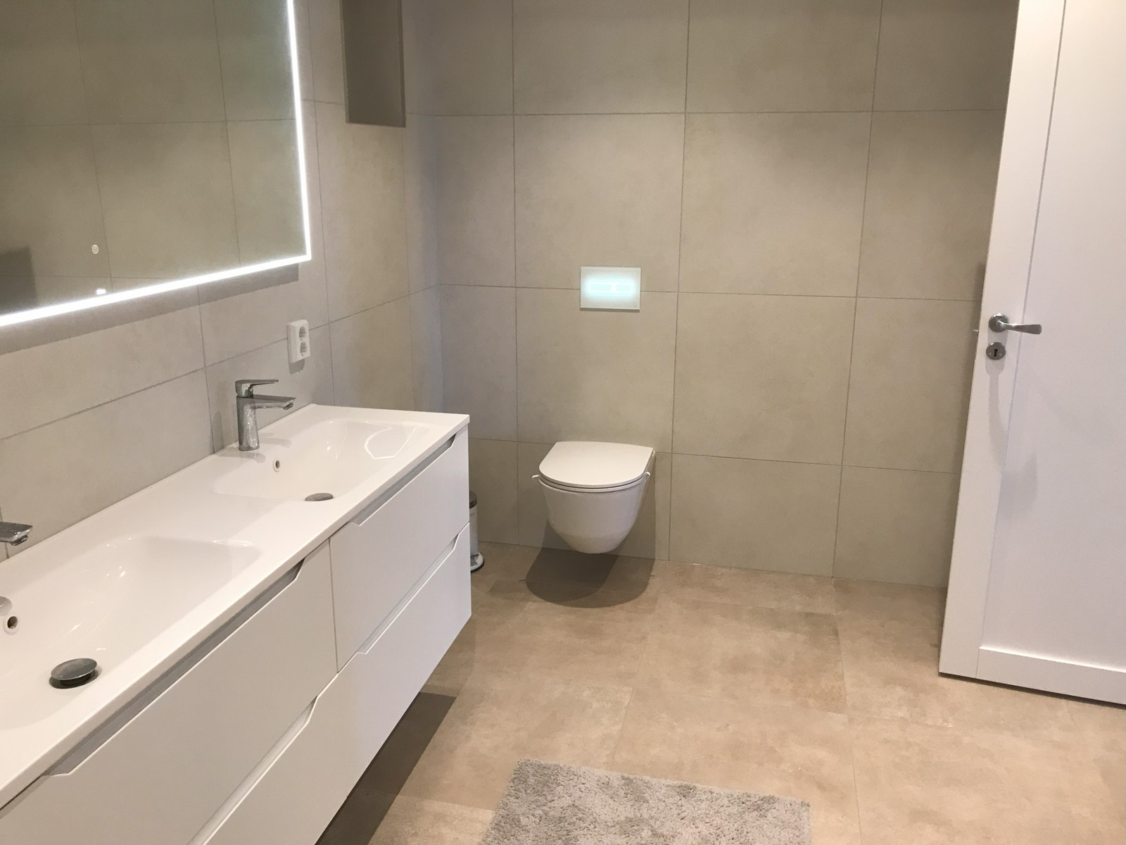 touchfree spyling toalett Galleribilde