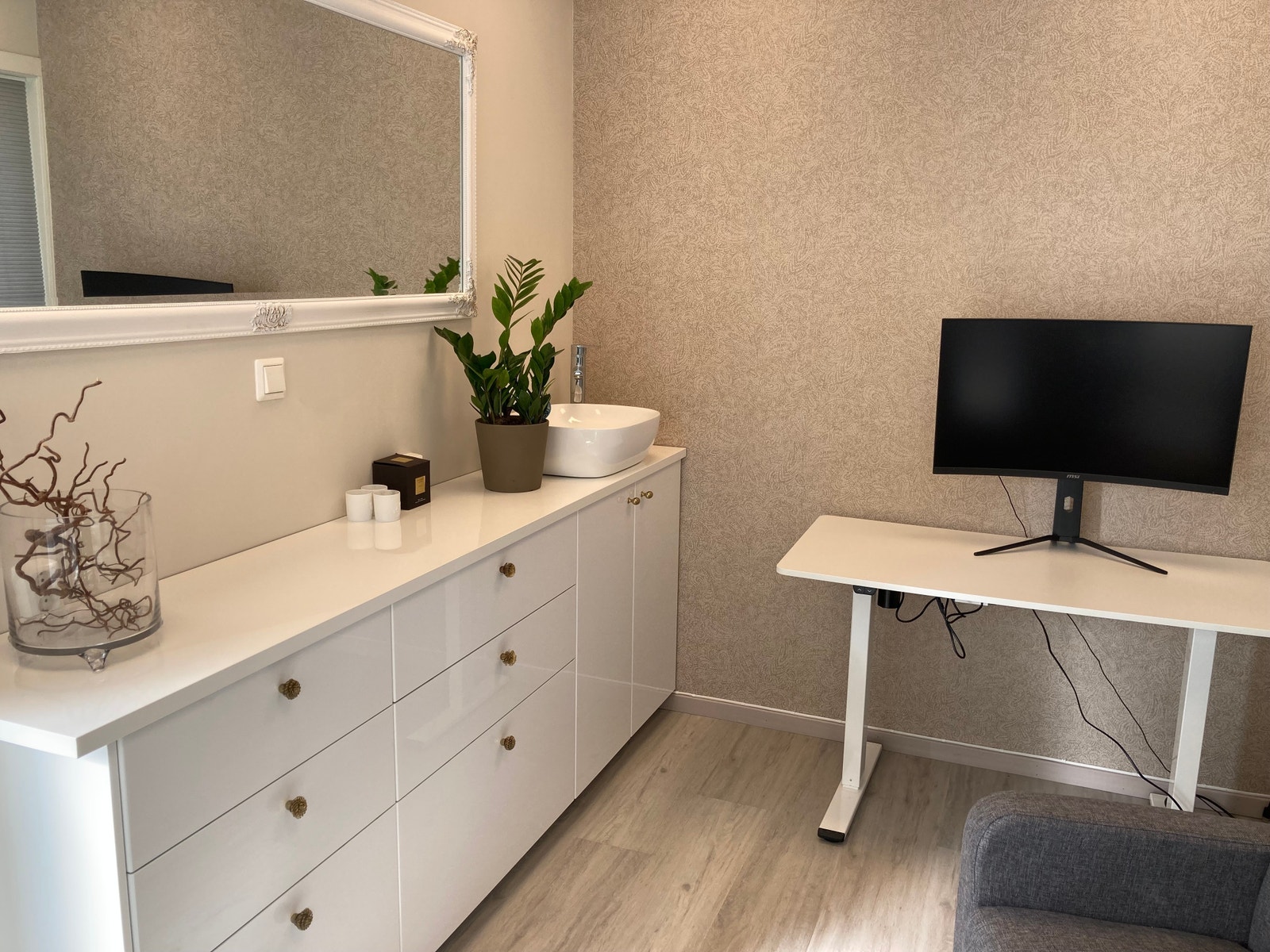 Kontor 1 God plass til arbeidsstasjon Galleribilde