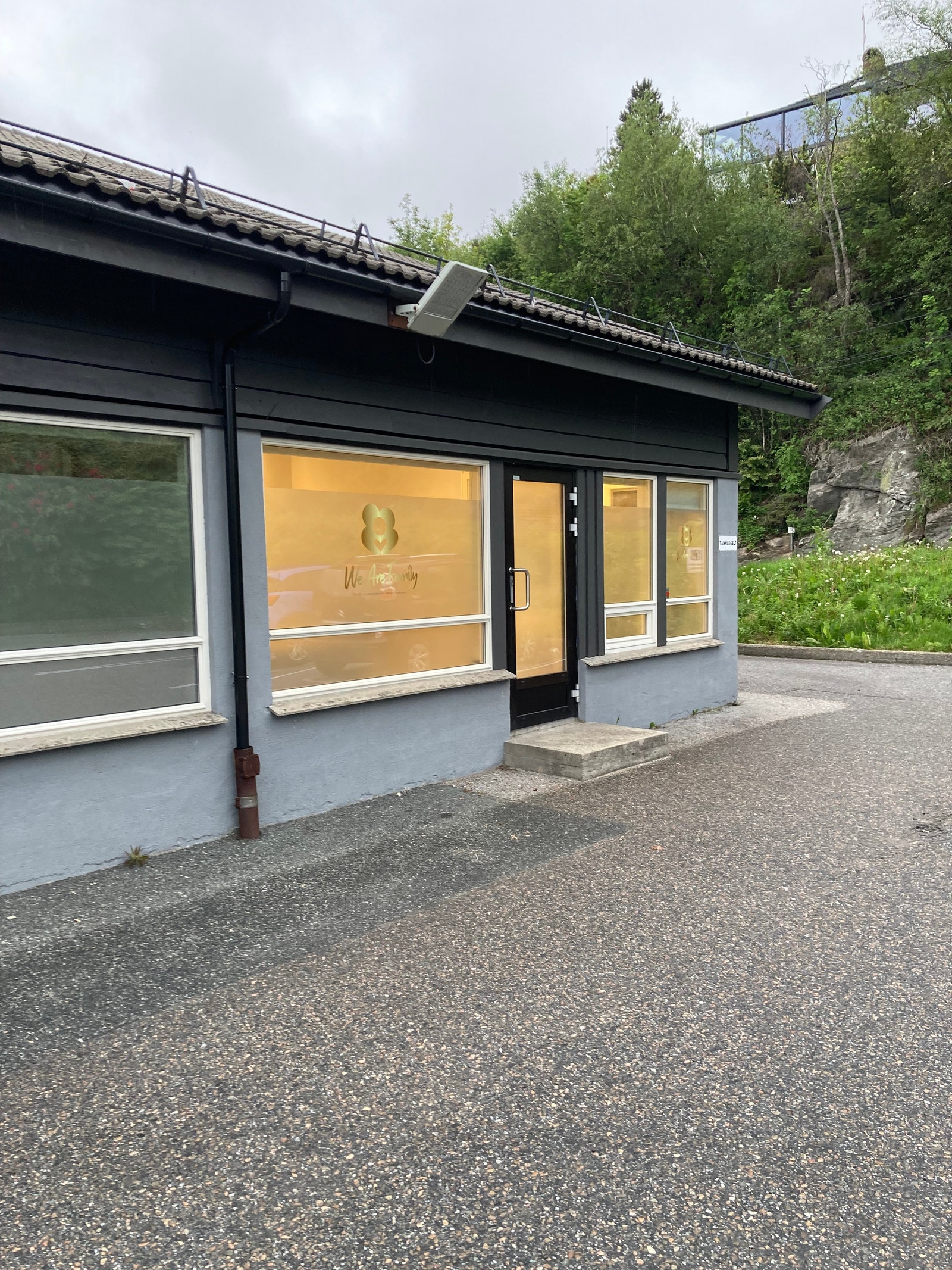 Mulighet for profilering av din virksomhet på de store vindusflatene Galleribilde