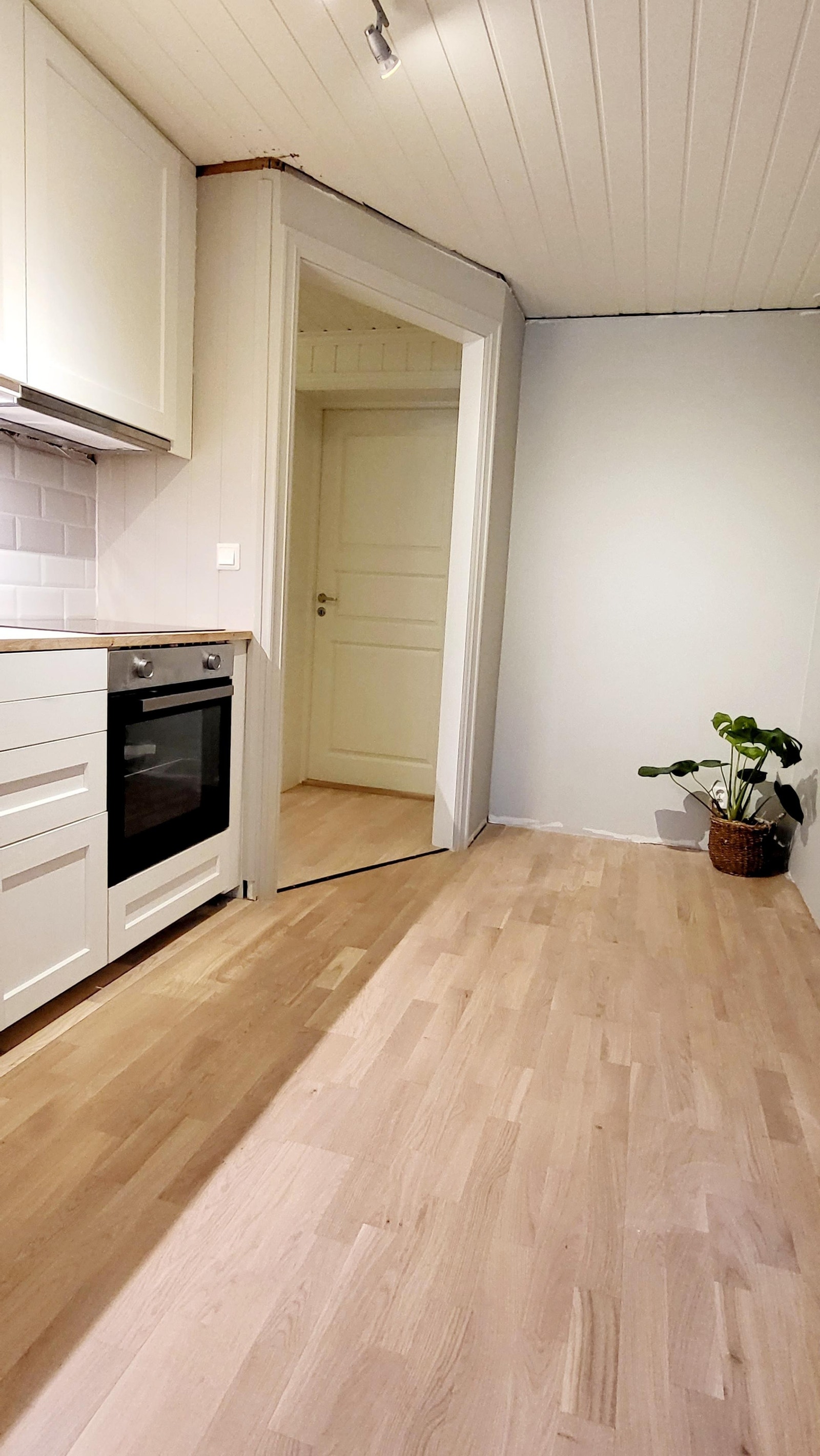 Plass til spisebord på kjøkkenet Galleribilde