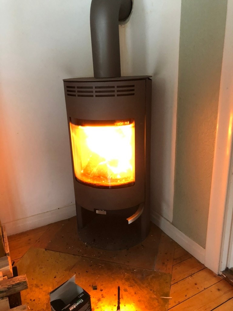 Ny ovn på stua Galleribilde