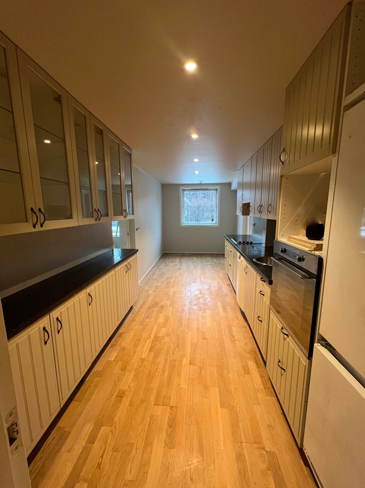 Kjøkken med spiseplass Galleribilde