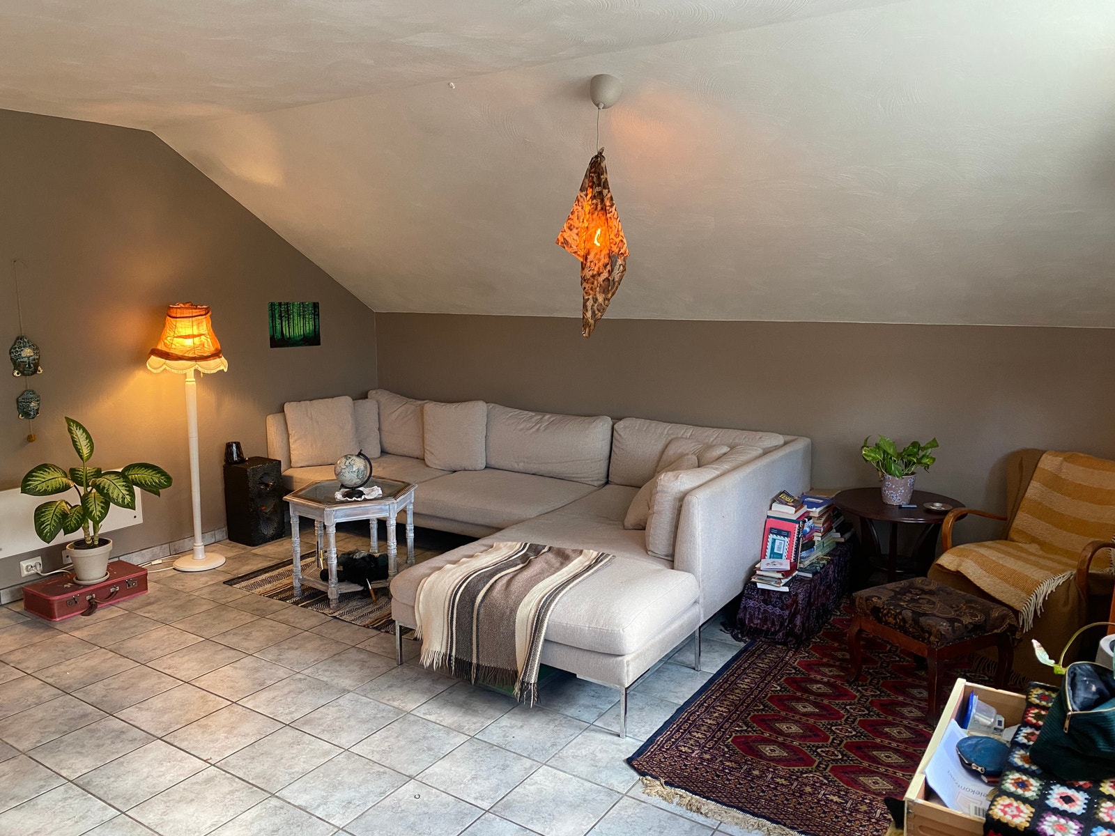 Stue i leilighet som skal leies ut. Galleribilde