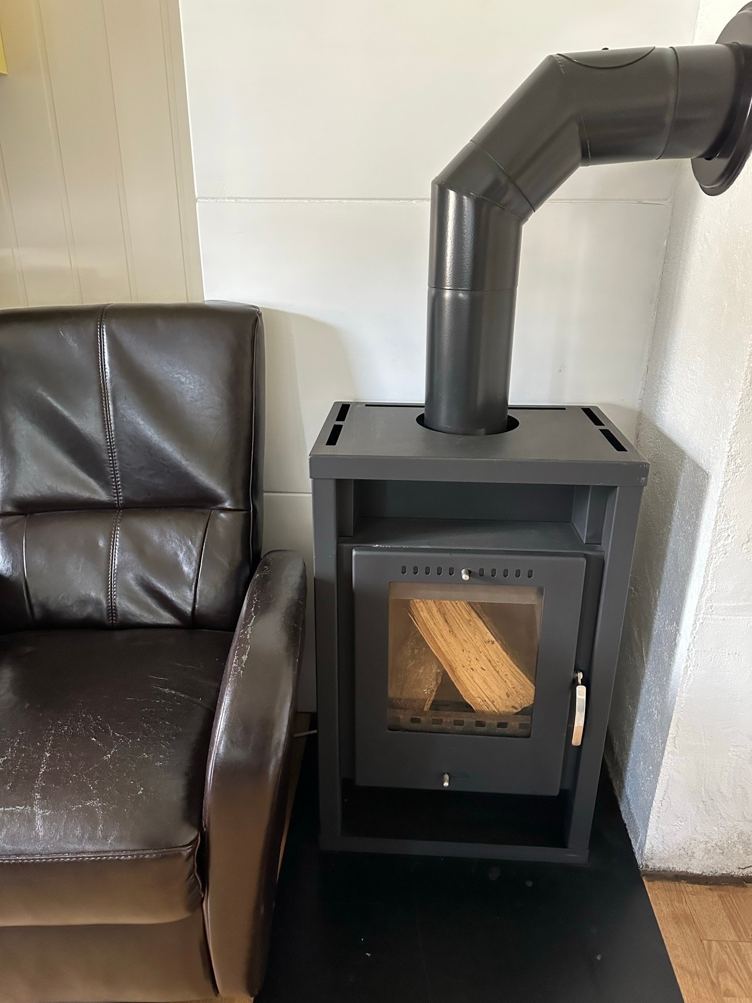 Peis i kjellerstove Galleribilde