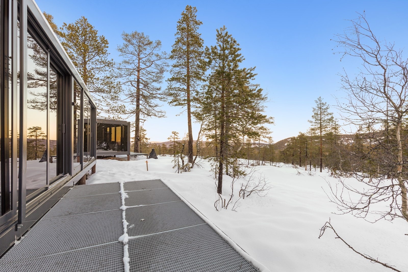 Fra uteplassen med direkte utgang fra stuen. Galleribilde