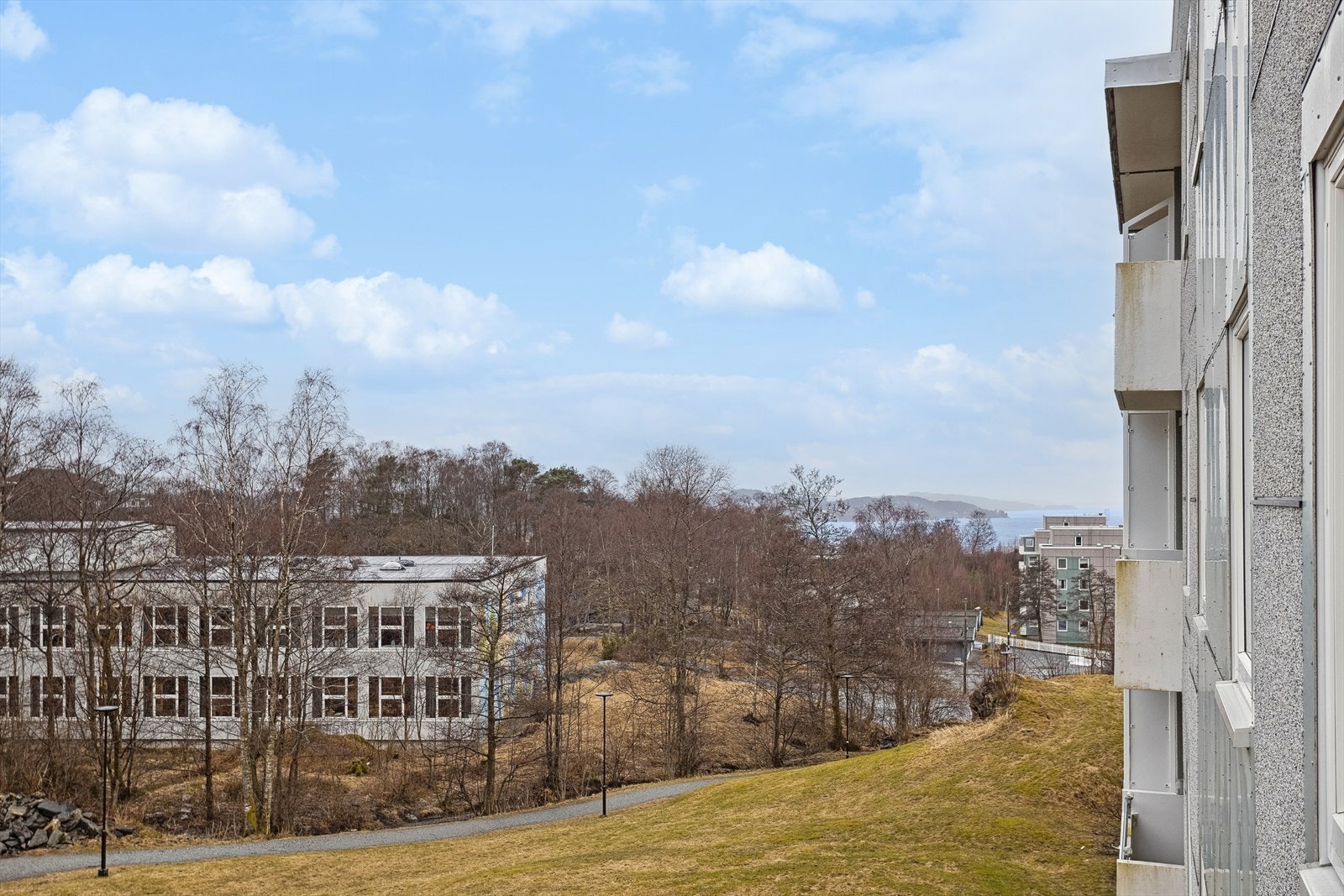 Utsikt fra balkong Galleribilde