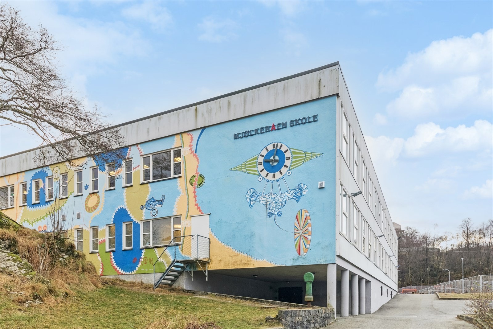 Det er flere skoler og barnehager i område Galleribilde