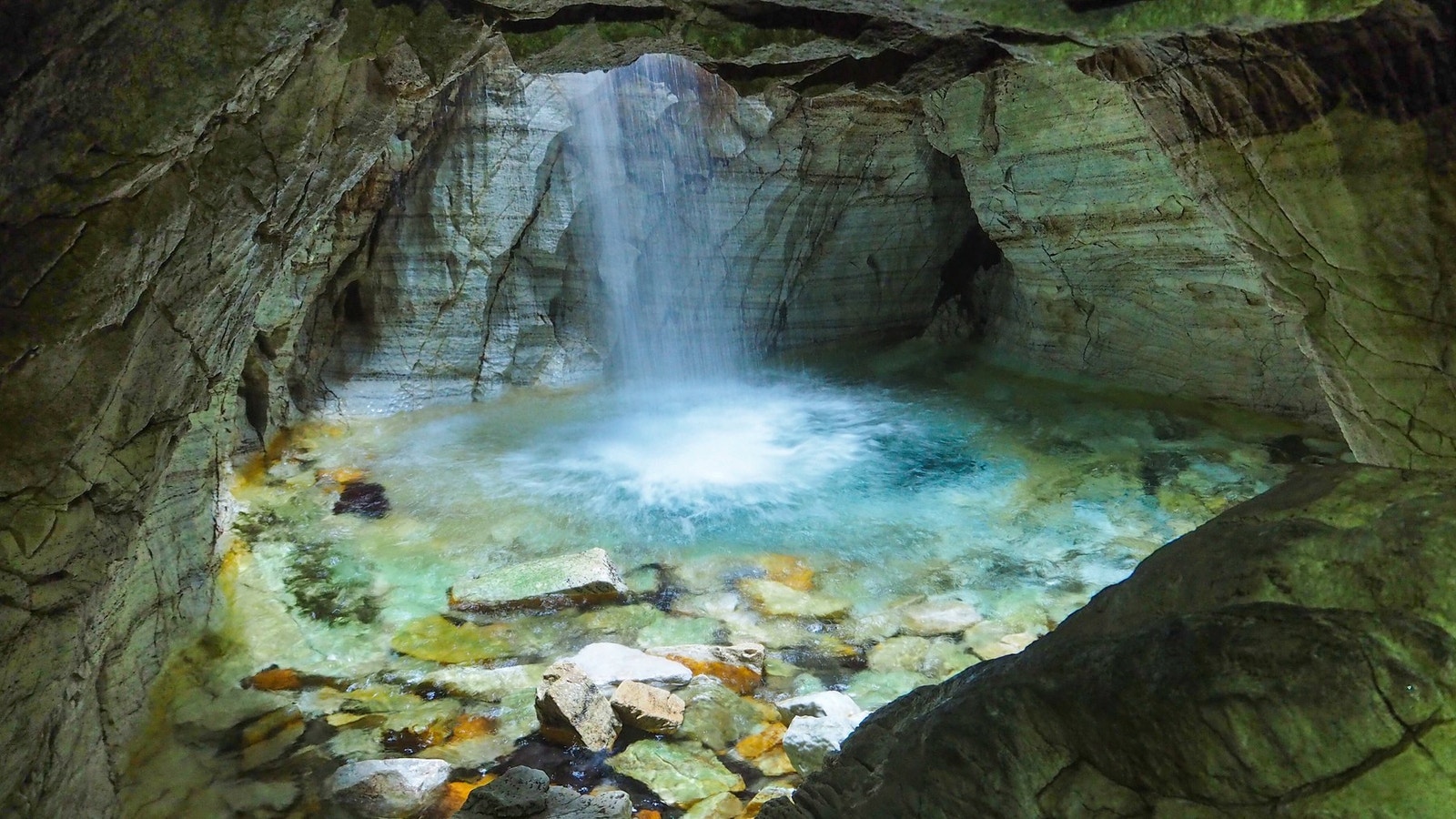 Det er mange flotte turmål like i nærheten. Er det lenge siden du har vært i Trollkirka? Galleribilde