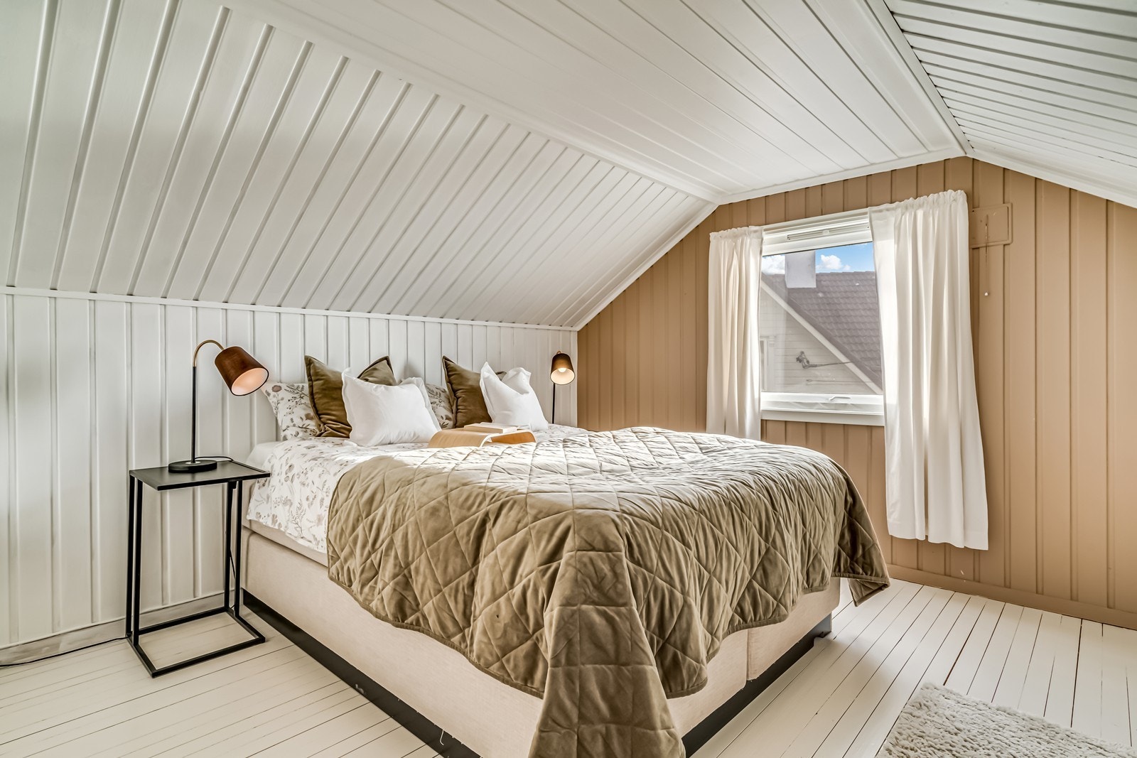 Soverom1 loft Galleribilde